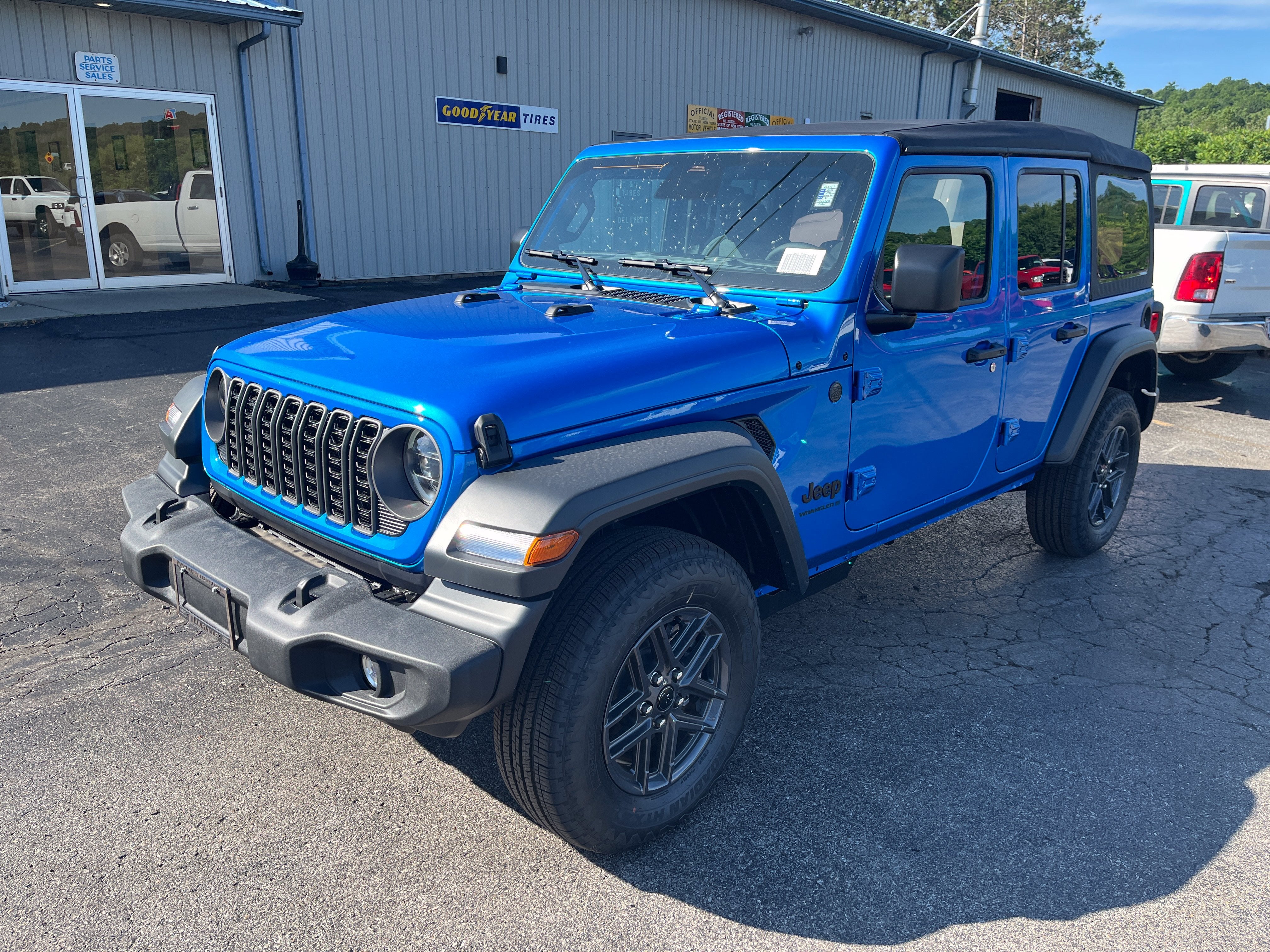 2026 Jeep Wrangler WRANGLER 4-DOOR SPORT S