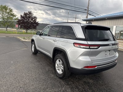 2025 Jeep Grand Cherokee Laredo 4x4