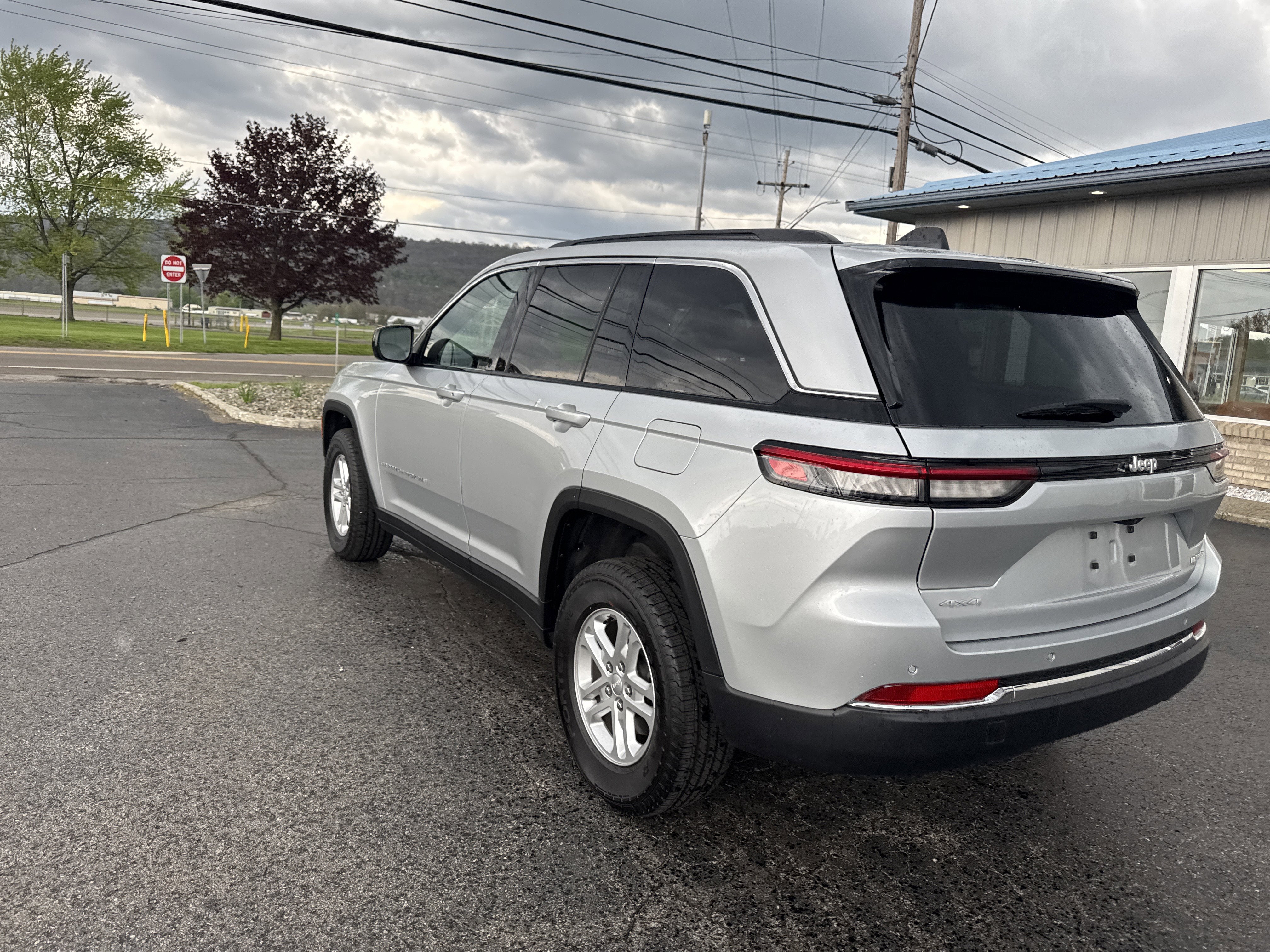 2025 Jeep Grand Cherokee Laredo 4x4