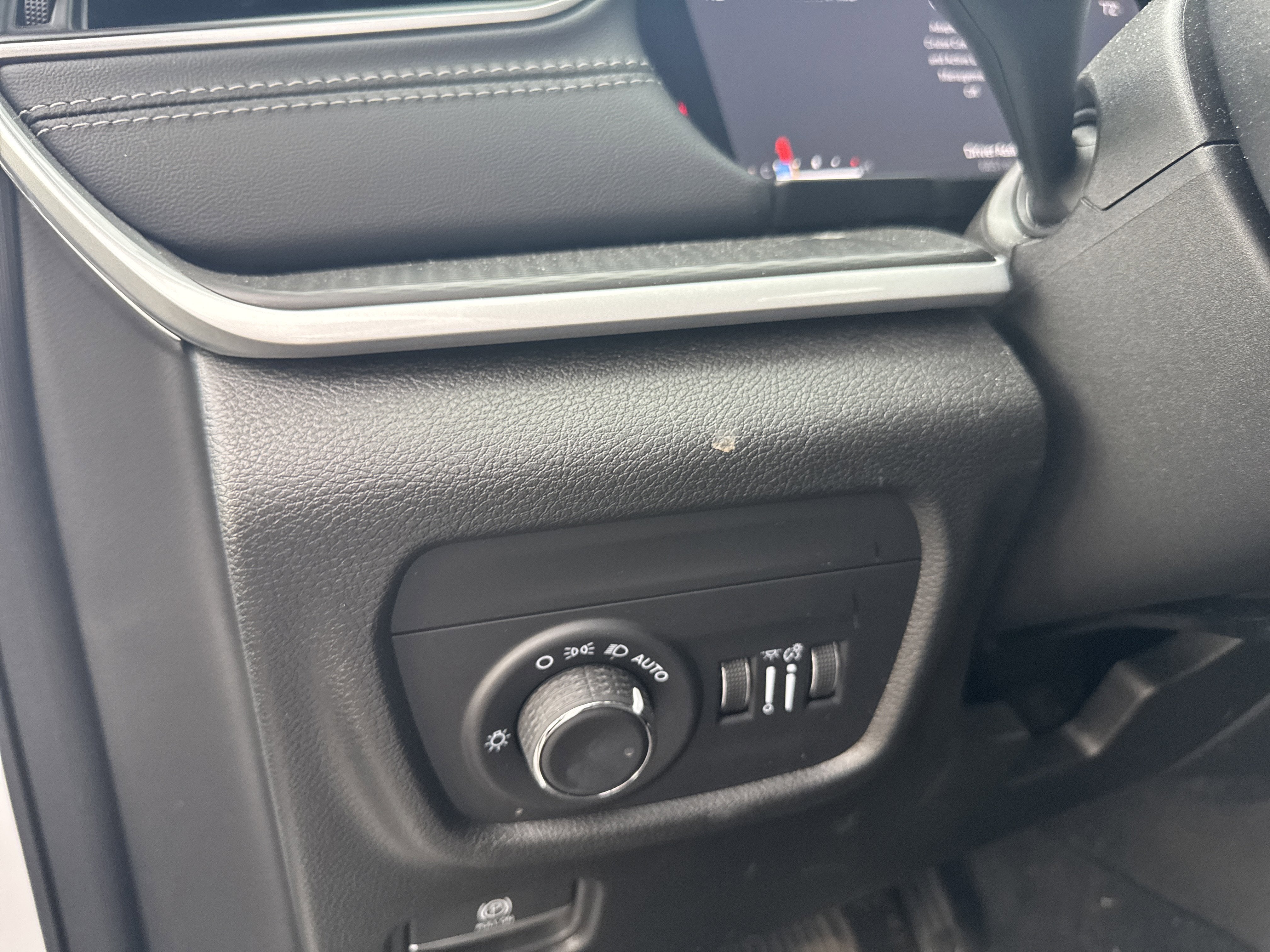 2025 Jeep Grand Cherokee Laredo 4x4