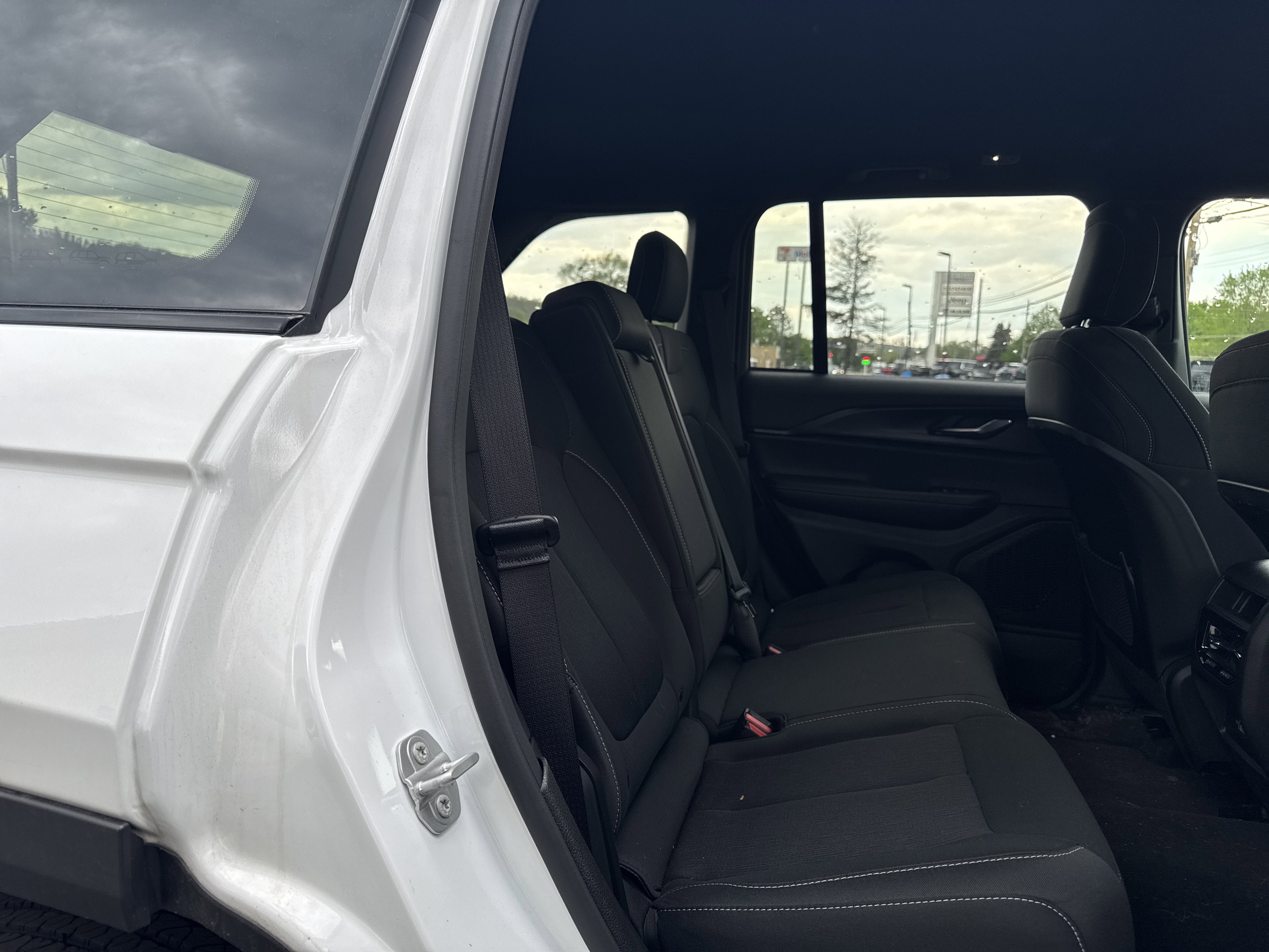 2025 Jeep Grand Cherokee Laredo 4x4