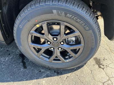 2027 Jeep Grand Cherokee Laredo Altitude