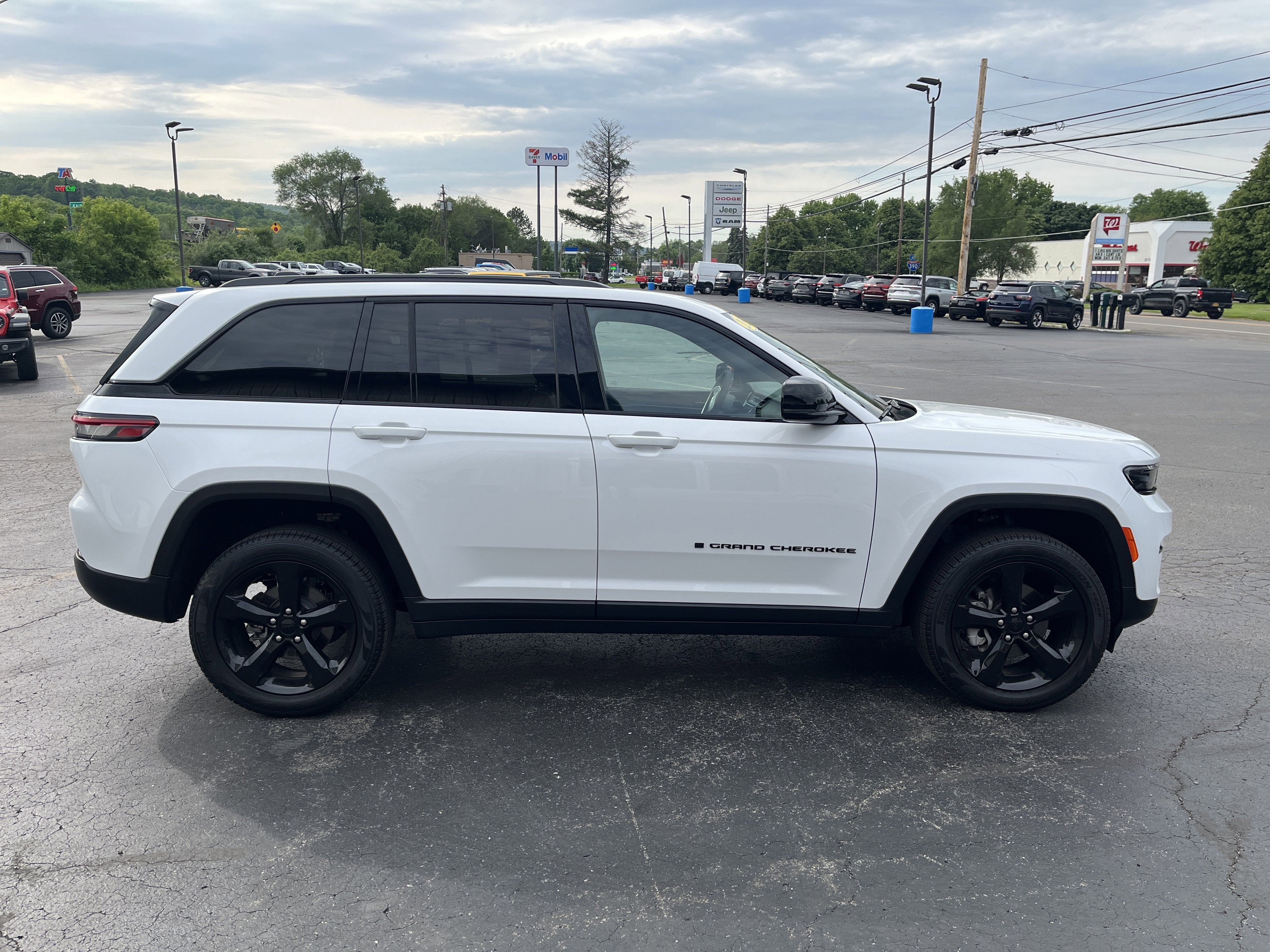 2025 Jeep Grand Cherokee Limited 4x4