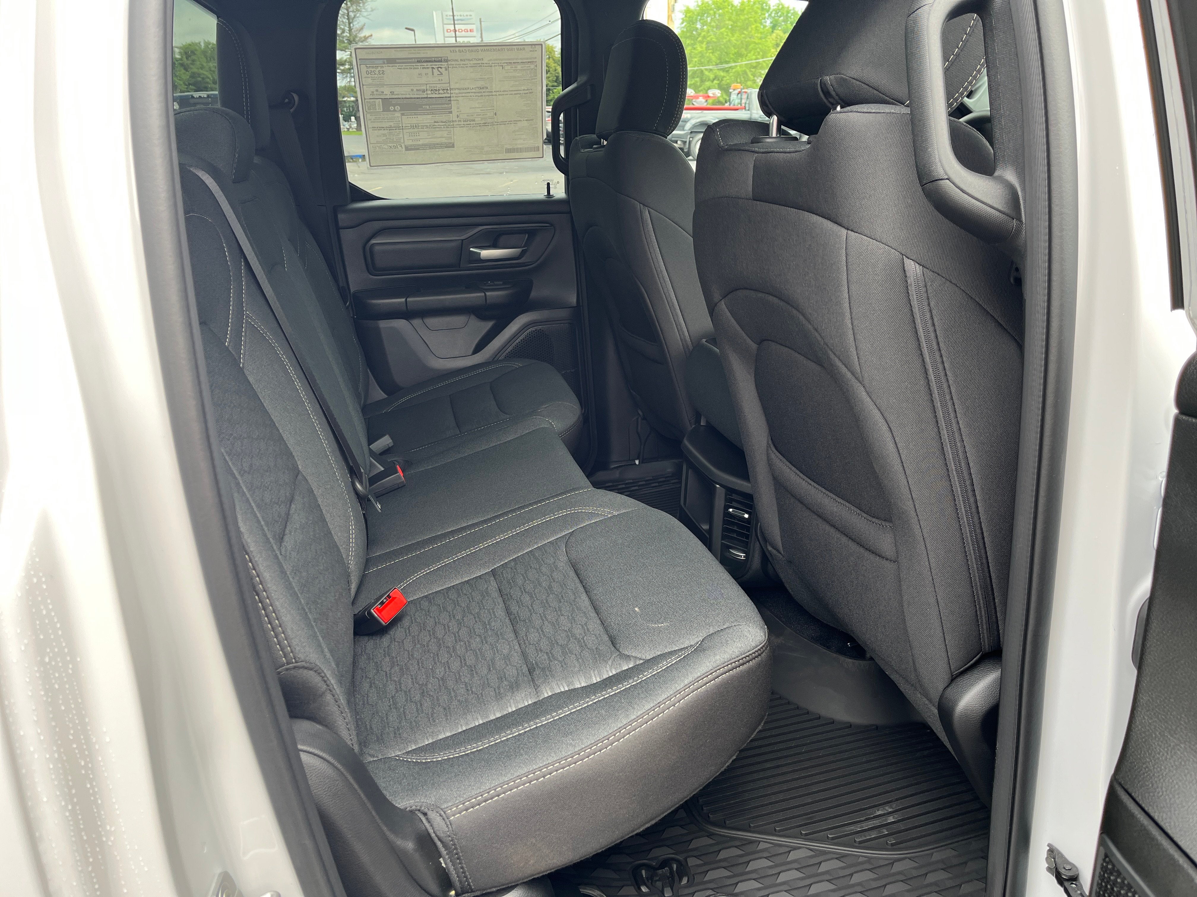 2026 RAM Ram 1500 RAM 1500 TRADESMAN QUAD CAB 4X4 6'4' BOX