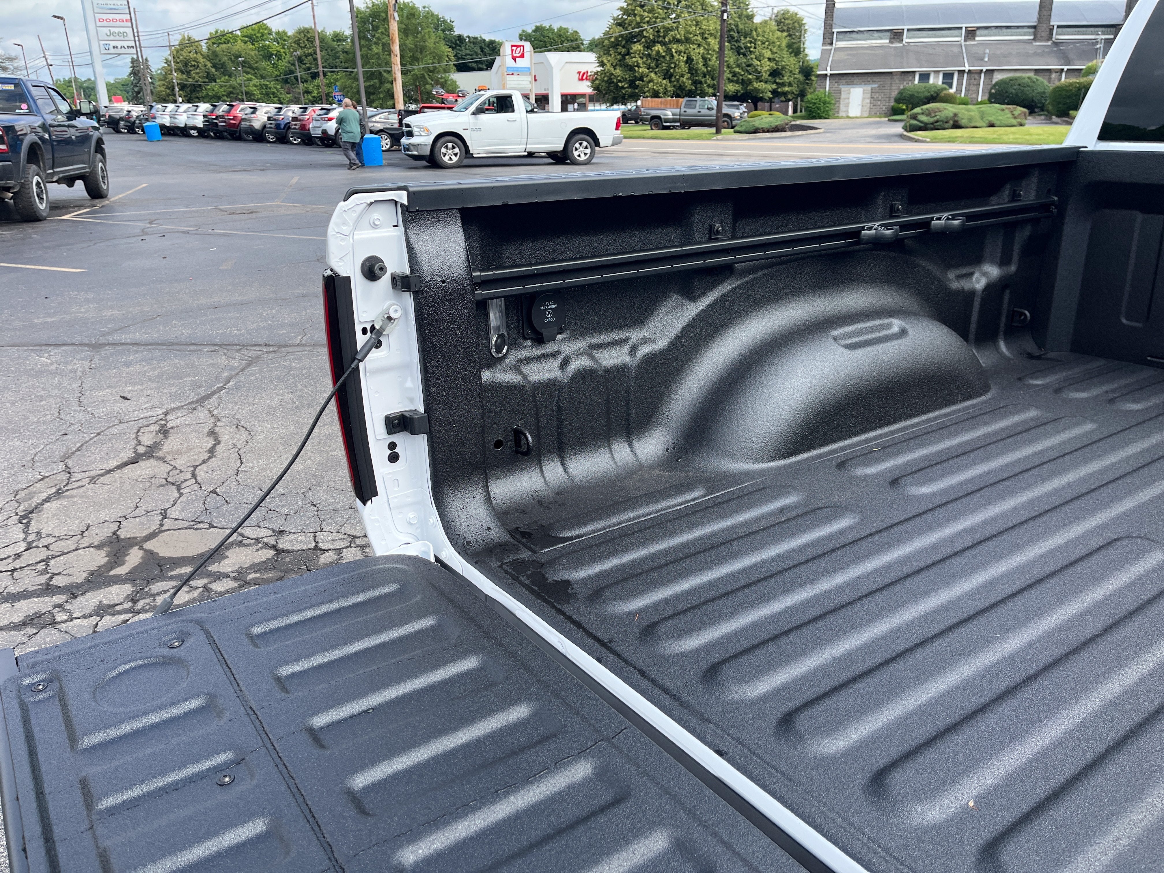 2026 RAM Ram 1500 RAM 1500 TRADESMAN QUAD CAB 4X4 6'4' BOX