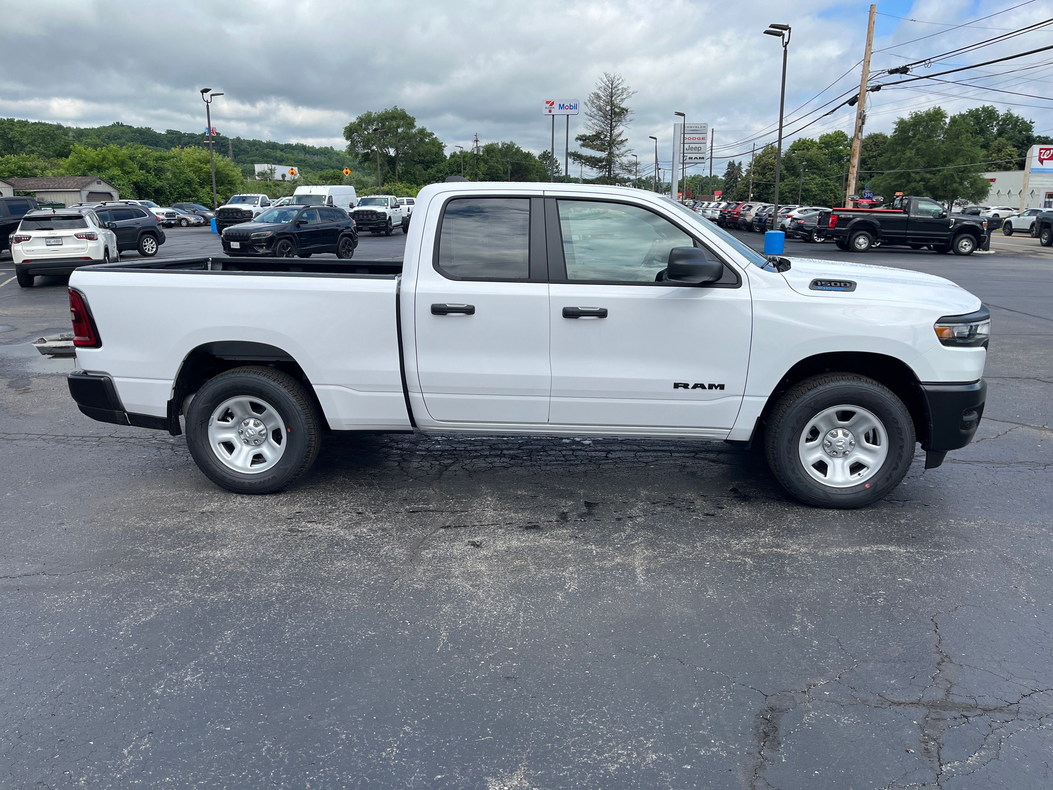 2026 RAM Ram 1500 RAM 1500 TRADESMAN QUAD CAB 4X4 6'4' BOX