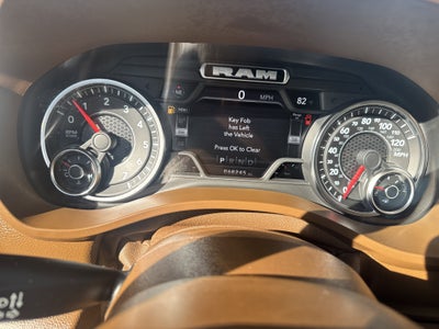 2022 RAM 1500 Laramie Crew Cab 4x4 5'7' Box