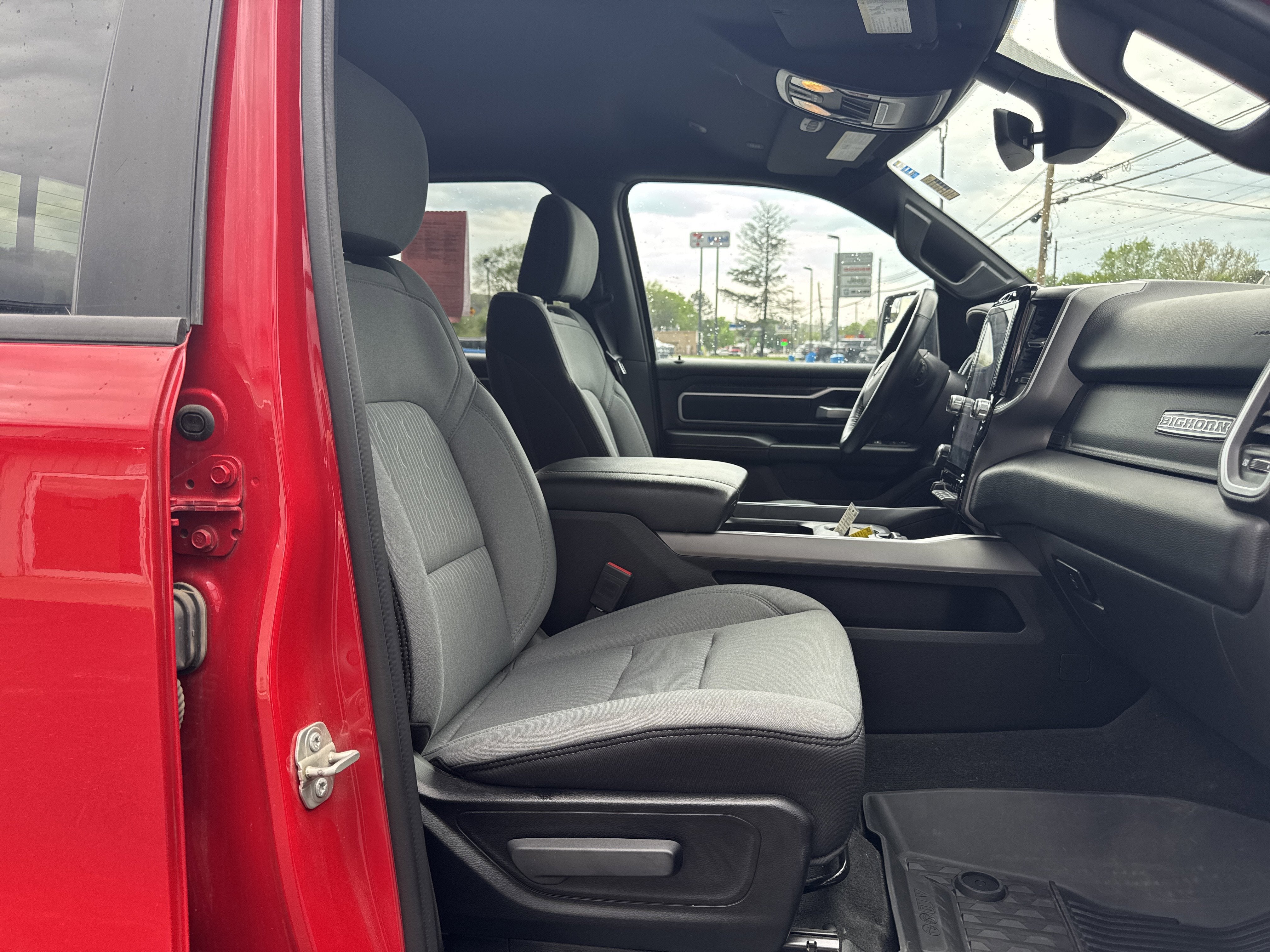 2023 RAM 1500 Big Horn Crew Cab 4x4 6'4' Box