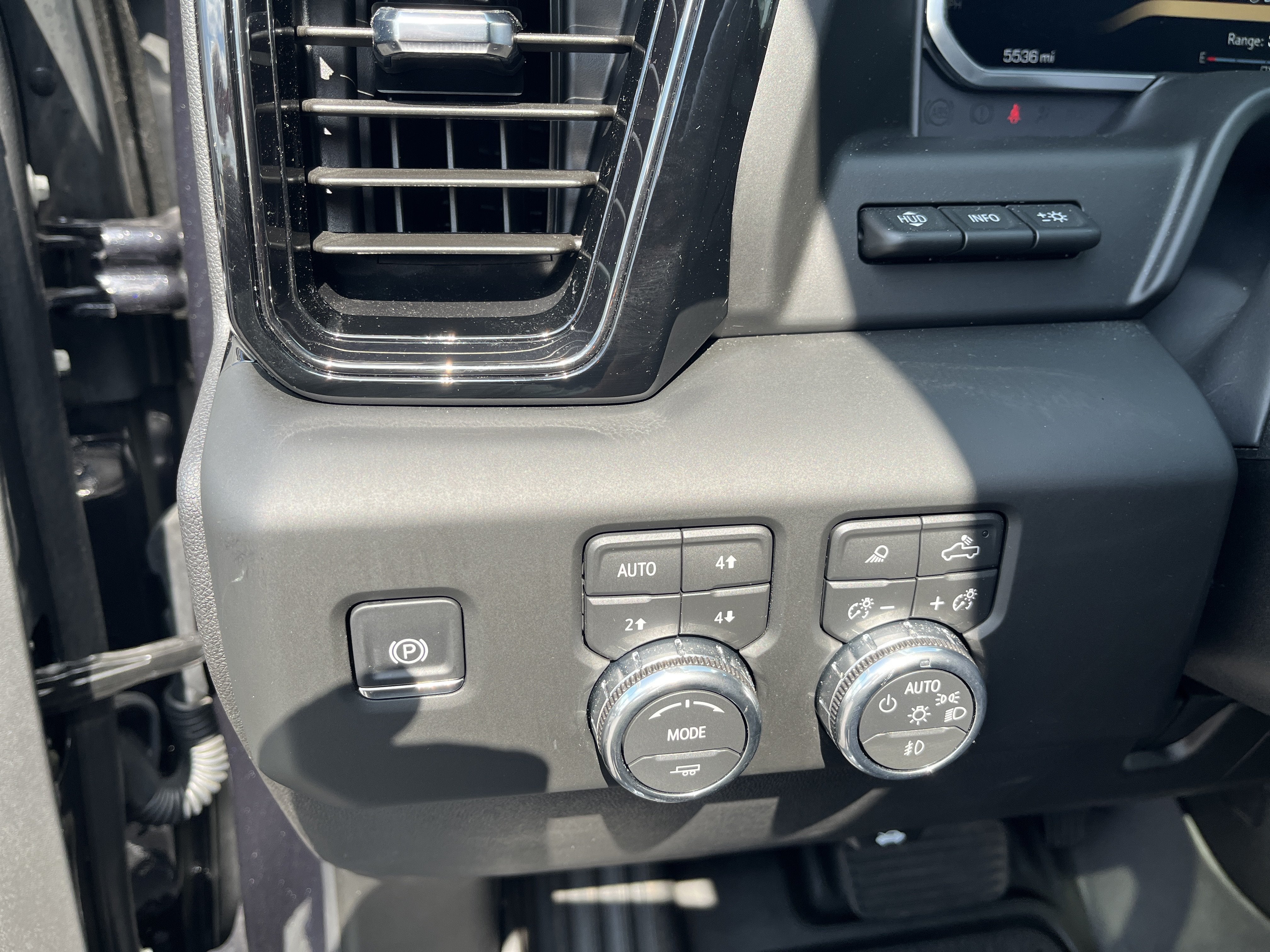 2026 GMC Sierra 2500HD AT4