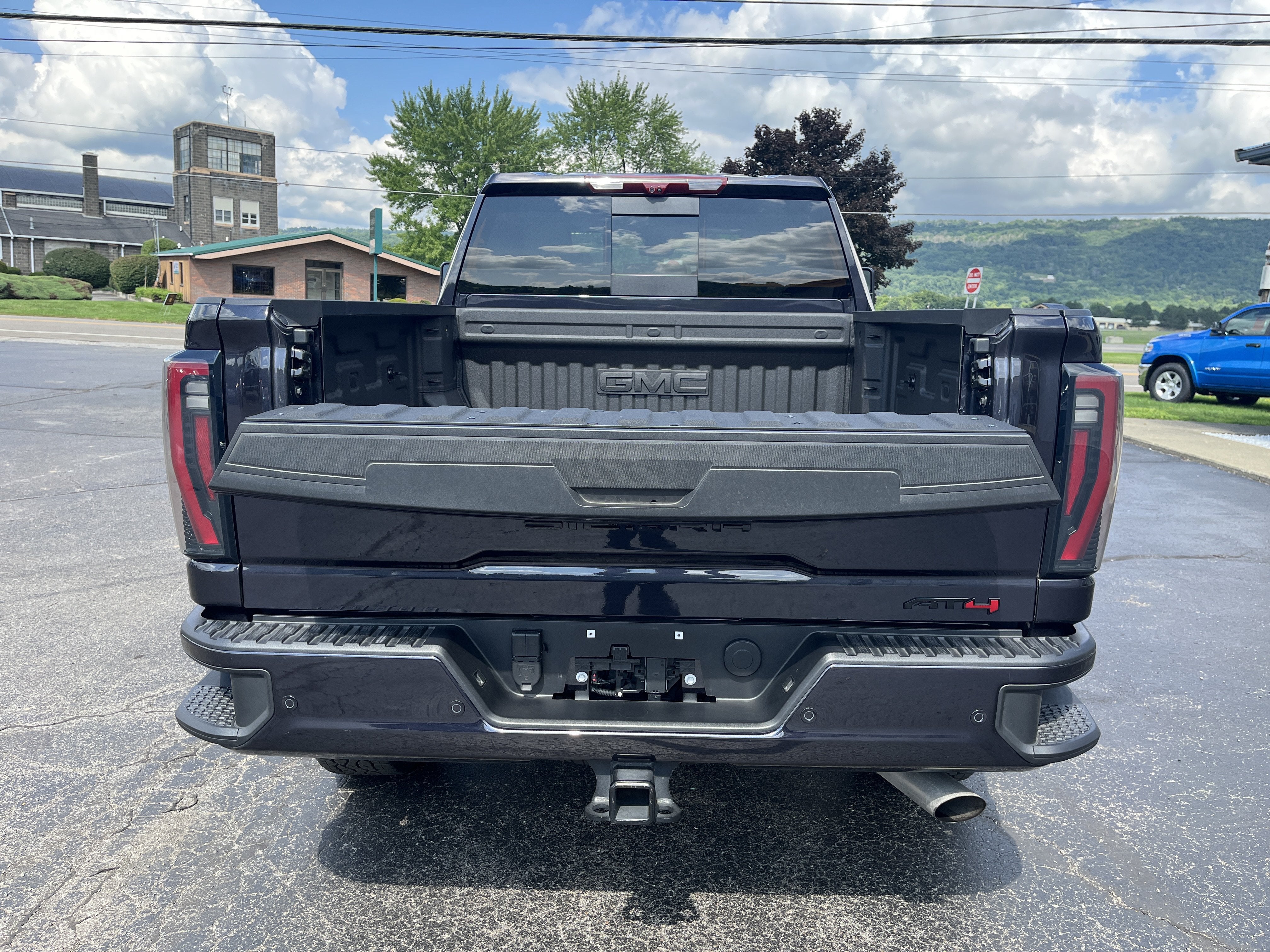 2026 GMC Sierra 2500HD AT4