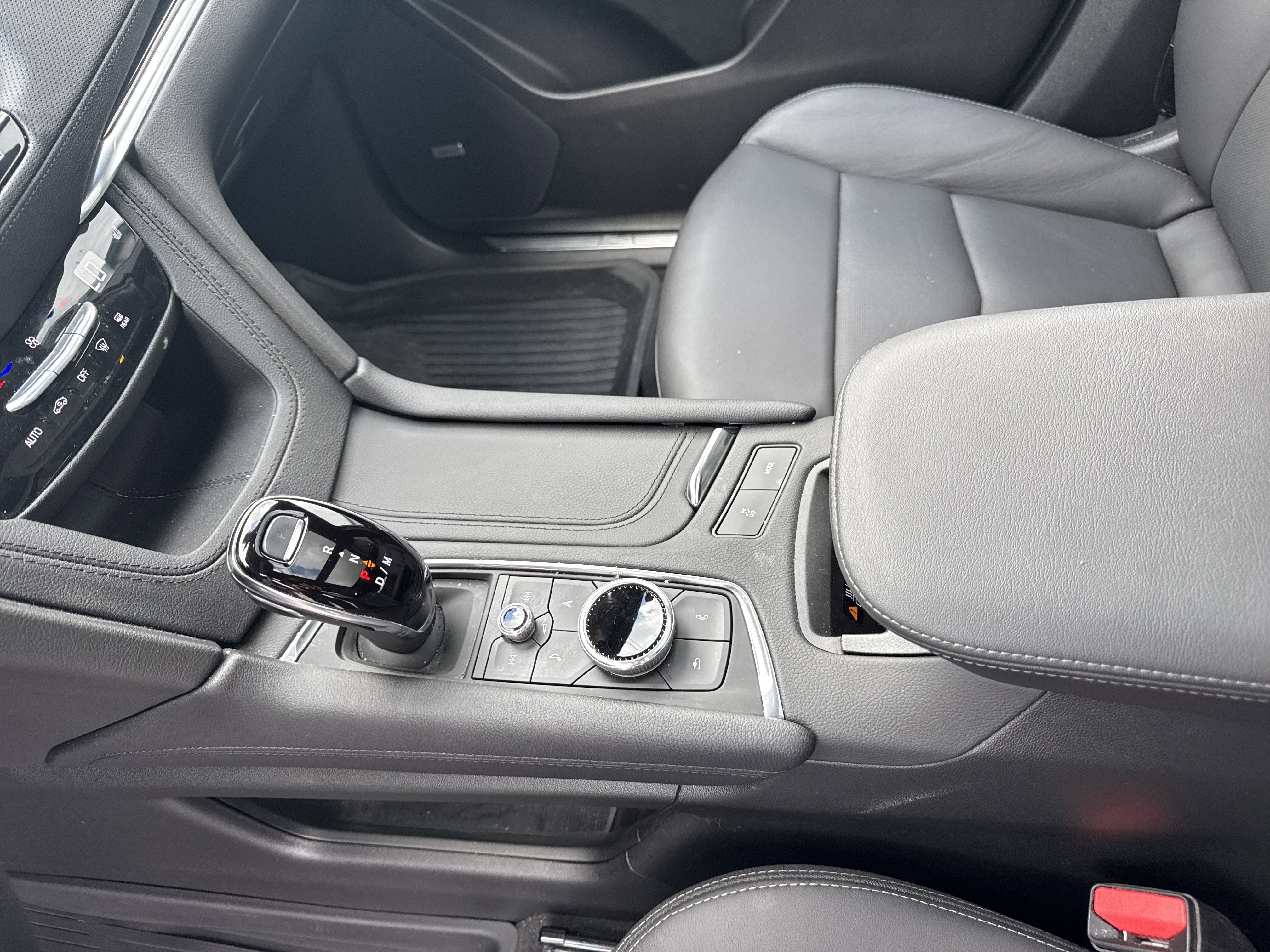 2025 Cadillac XT5 AWD Premium Luxury