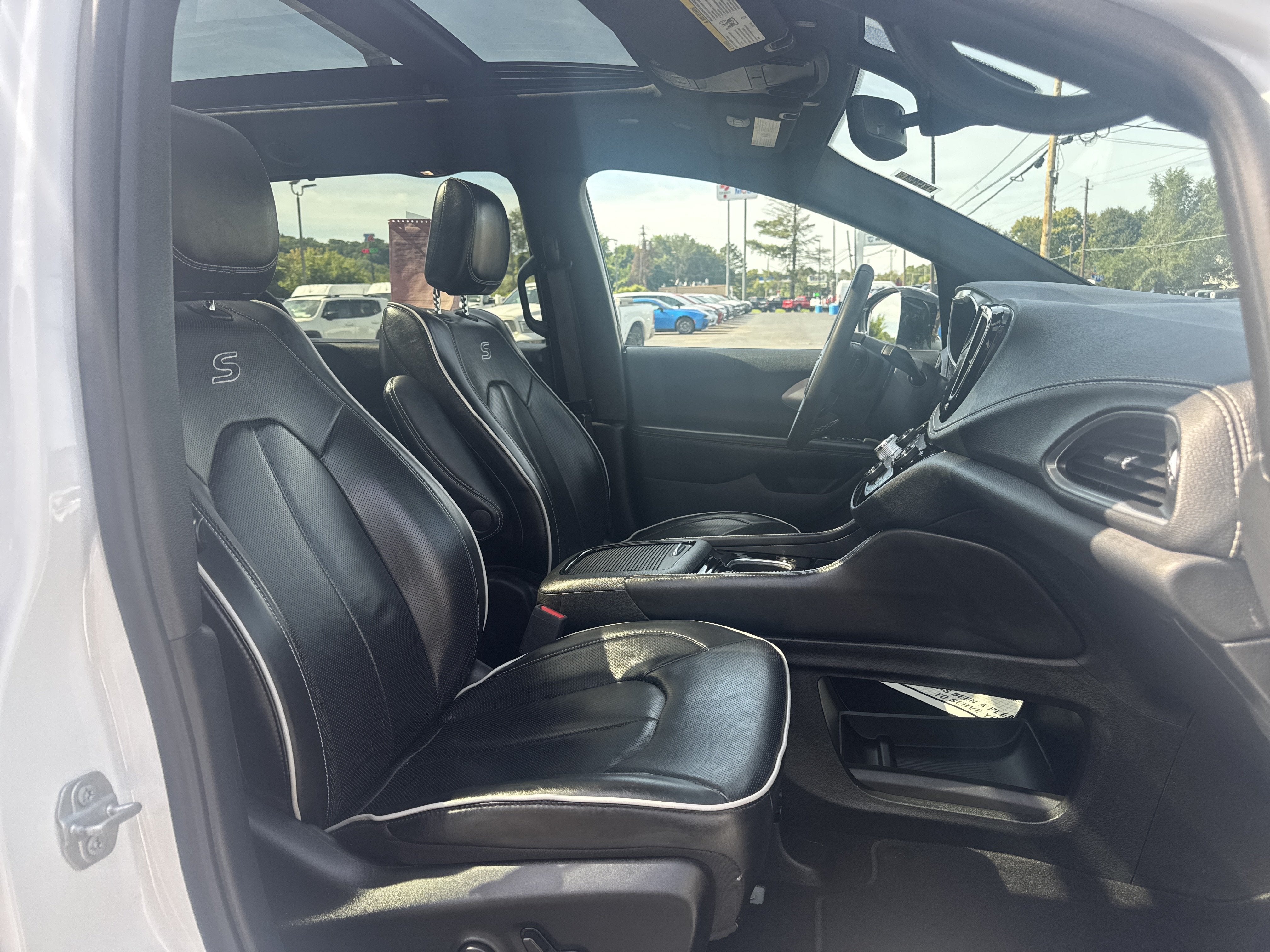 2025 Chrysler Pacifica Limited