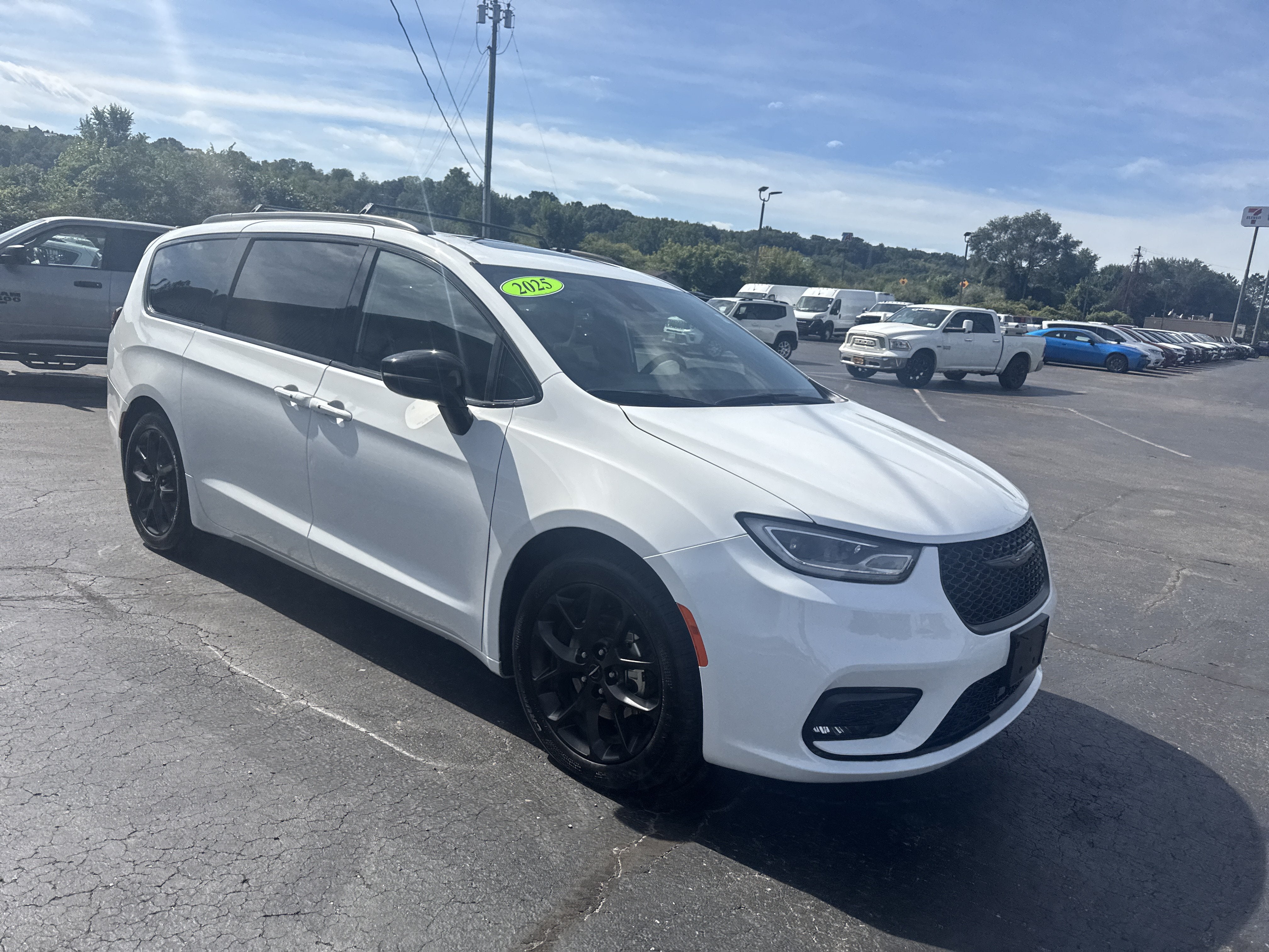 2025 Chrysler Pacifica Limited