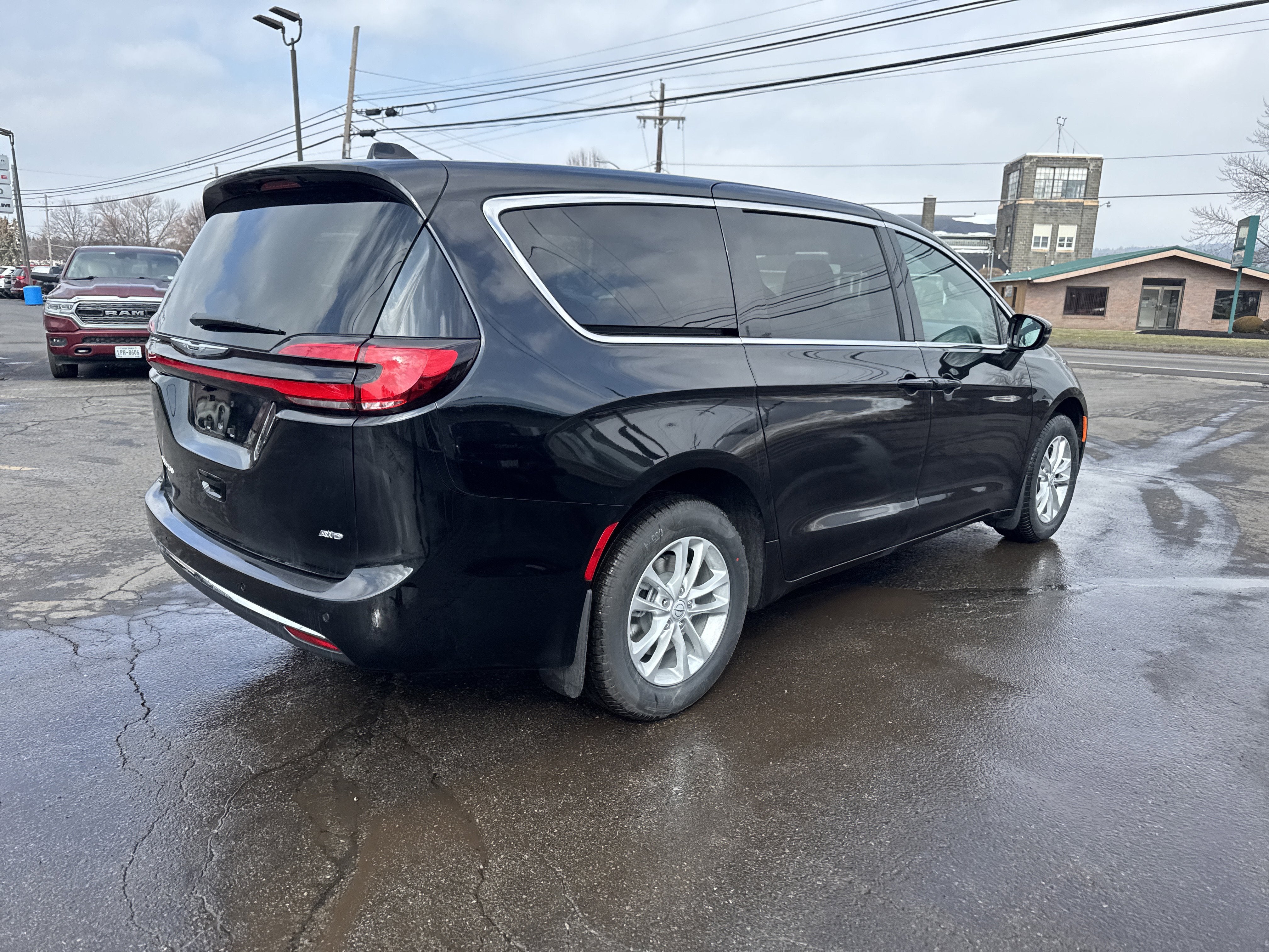 2026 Chrysler Pacifica PACIFICA SELECT AWD