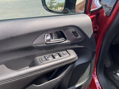 2027 Chrysler Pacifica PACIFICA SELECT AWD