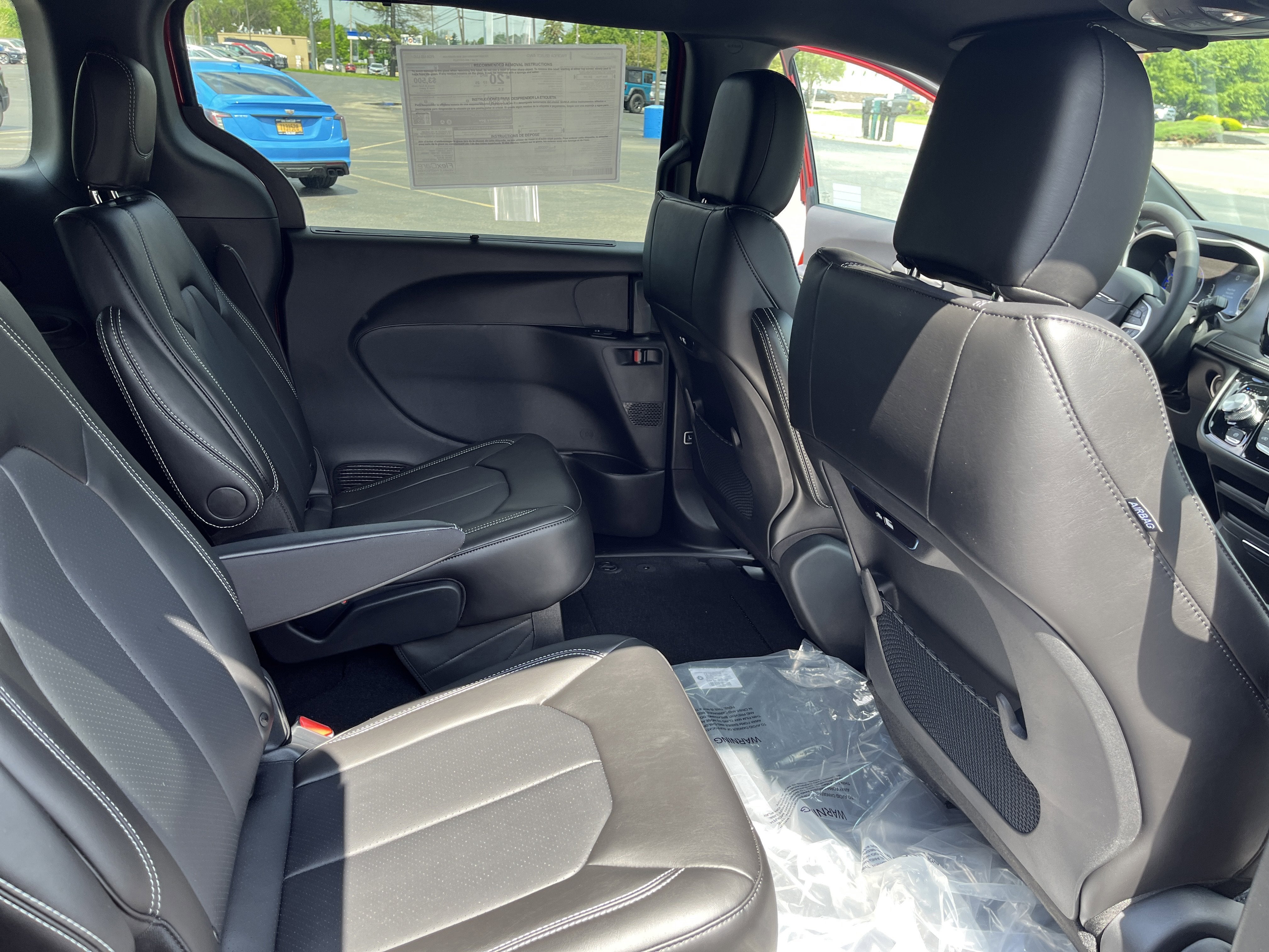 2027 Chrysler Pacifica PACIFICA SELECT AWD