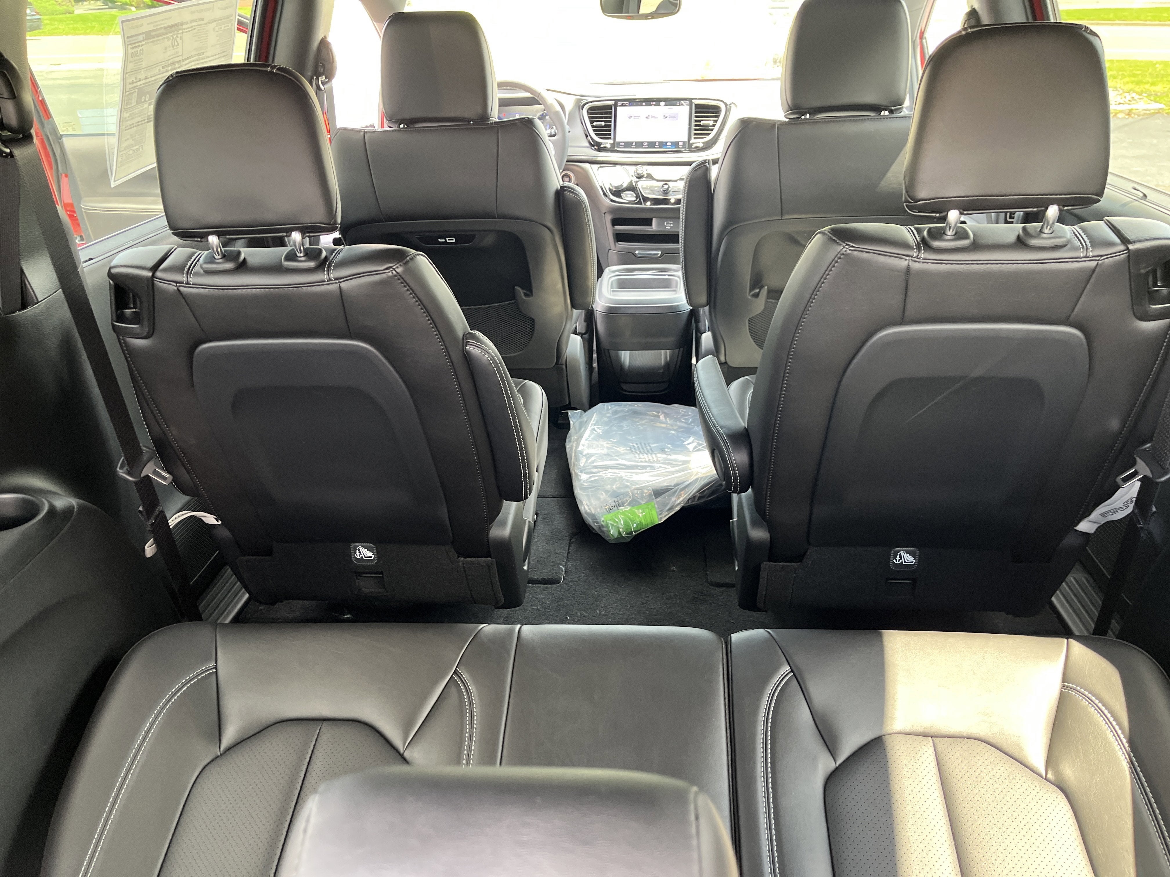 2027 Chrysler Pacifica PACIFICA SELECT AWD