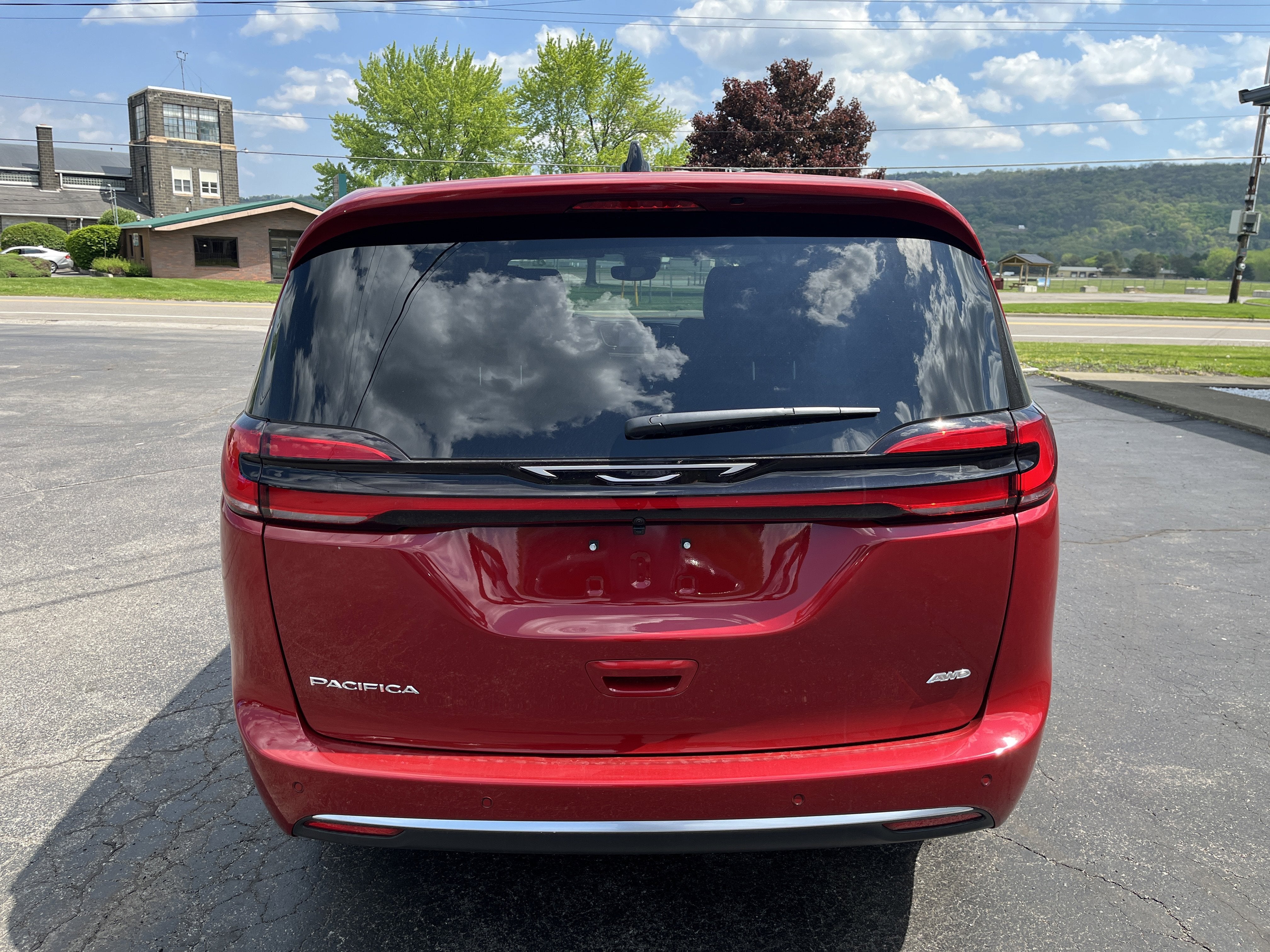2027 Chrysler Pacifica PACIFICA SELECT AWD