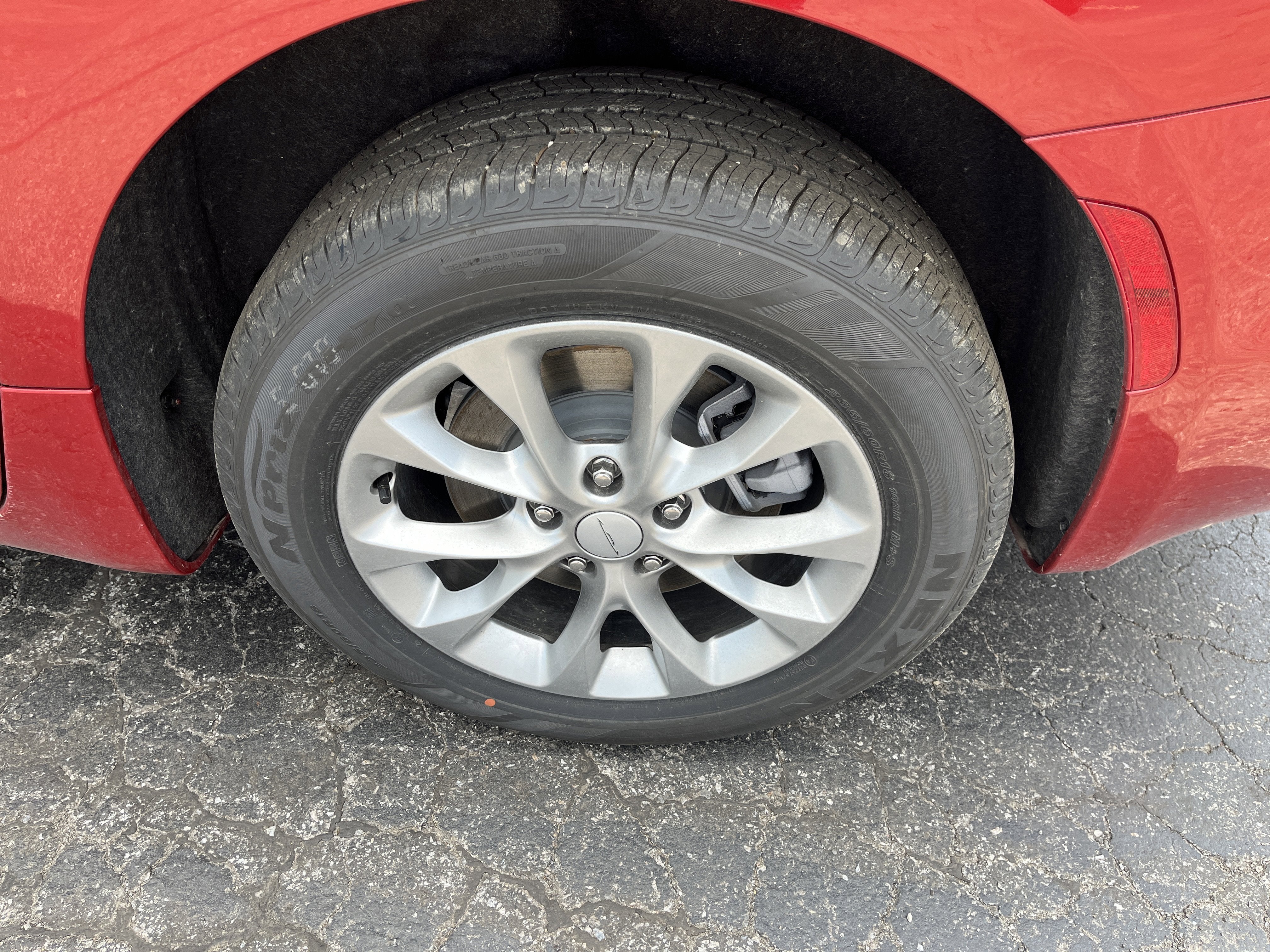 2027 Chrysler Pacifica PACIFICA SELECT AWD