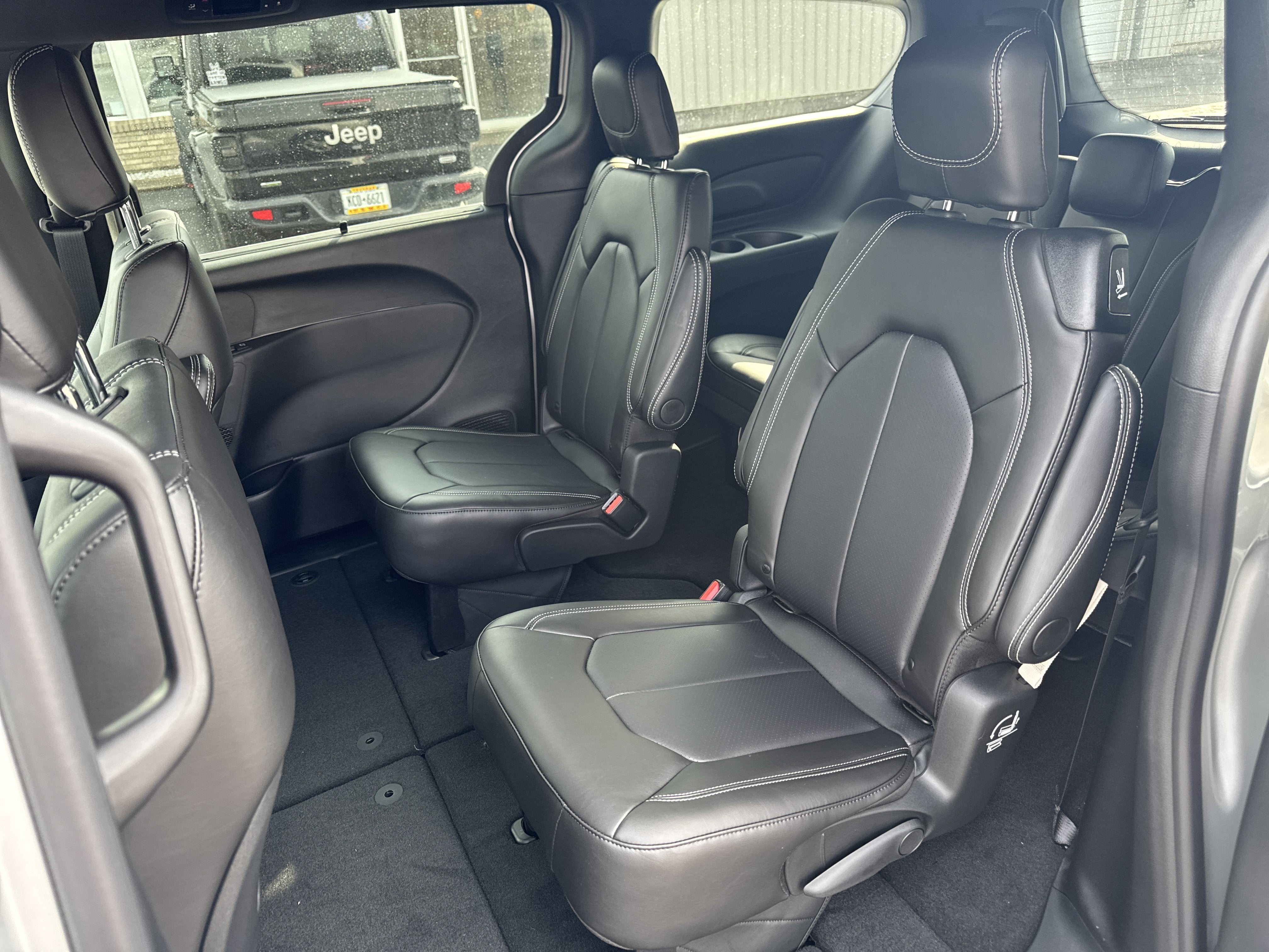 2026 Chrysler Pacifica PACIFICA SELECT AWD