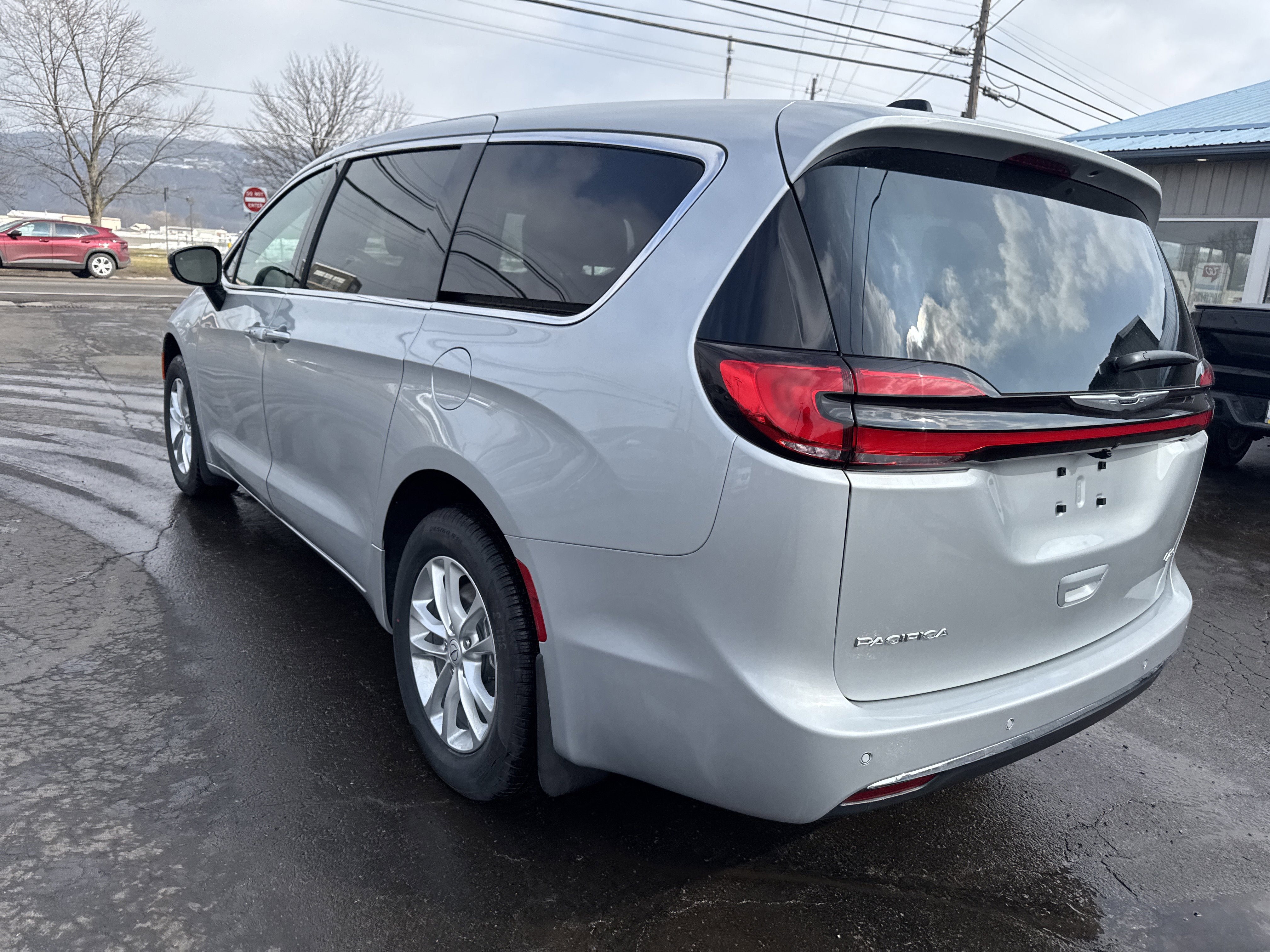 2026 Chrysler Pacifica PACIFICA SELECT AWD