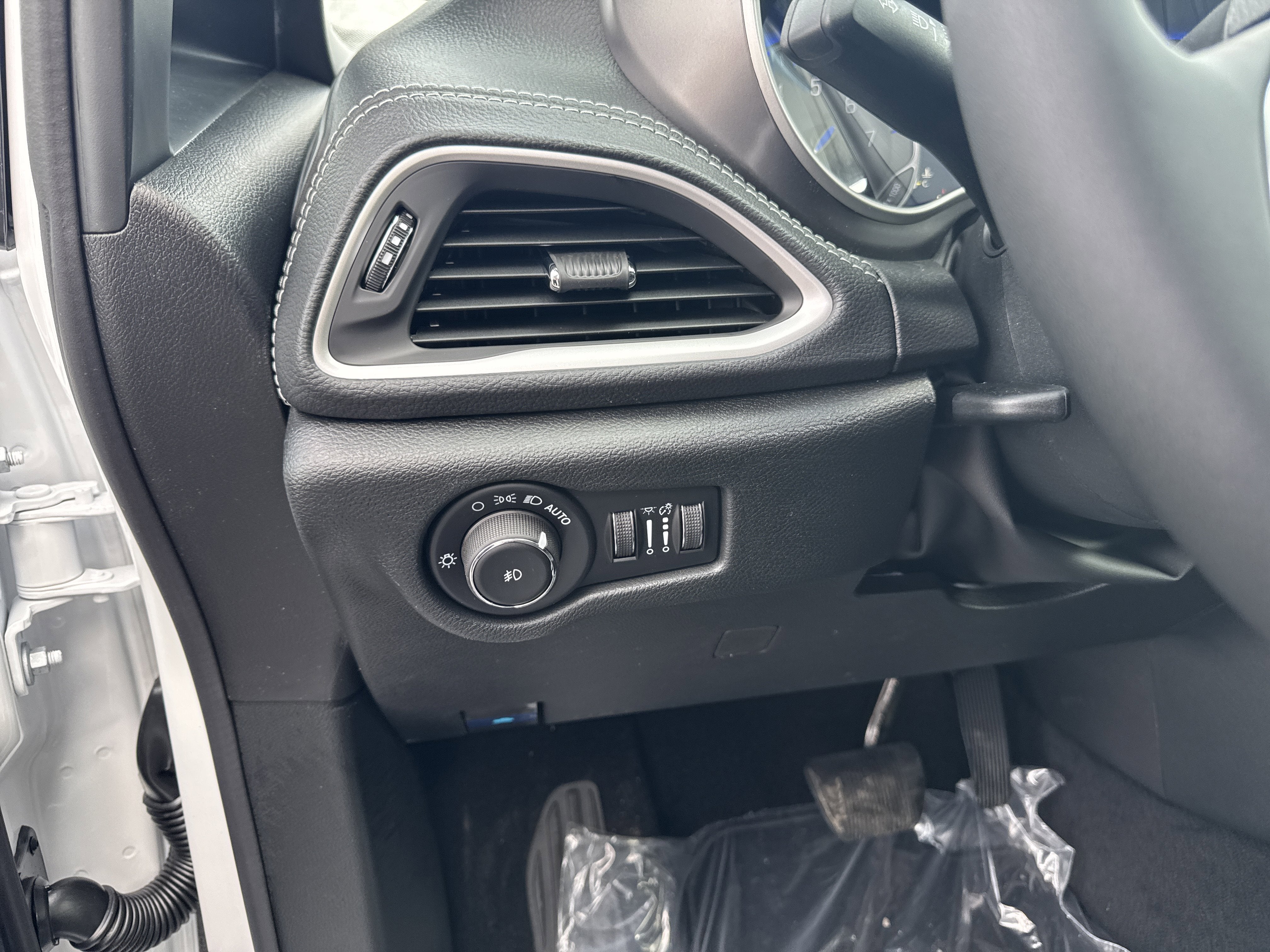 2026 Chrysler Pacifica PACIFICA SELECT AWD