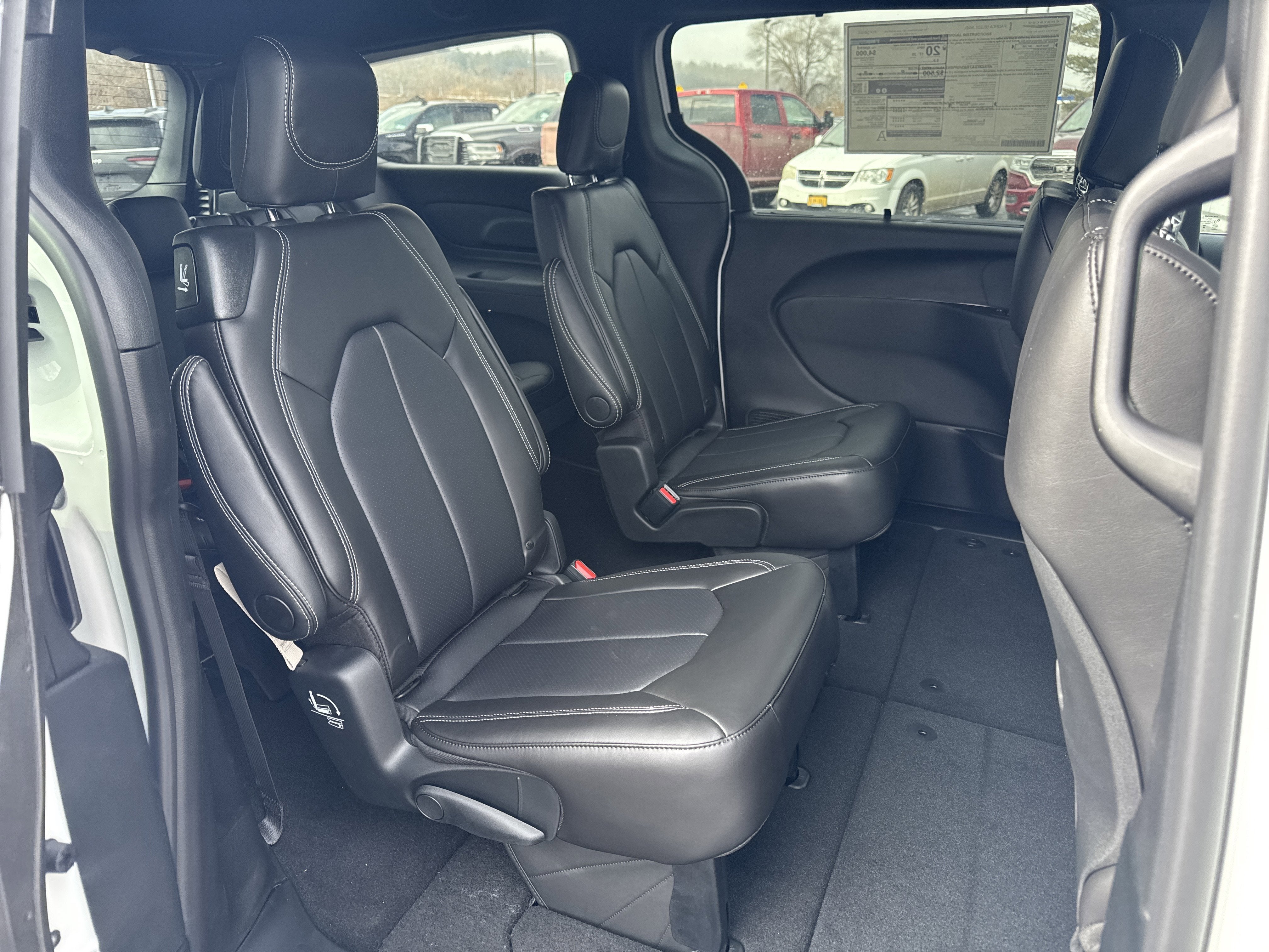 2026 Chrysler Pacifica PACIFICA SELECT AWD