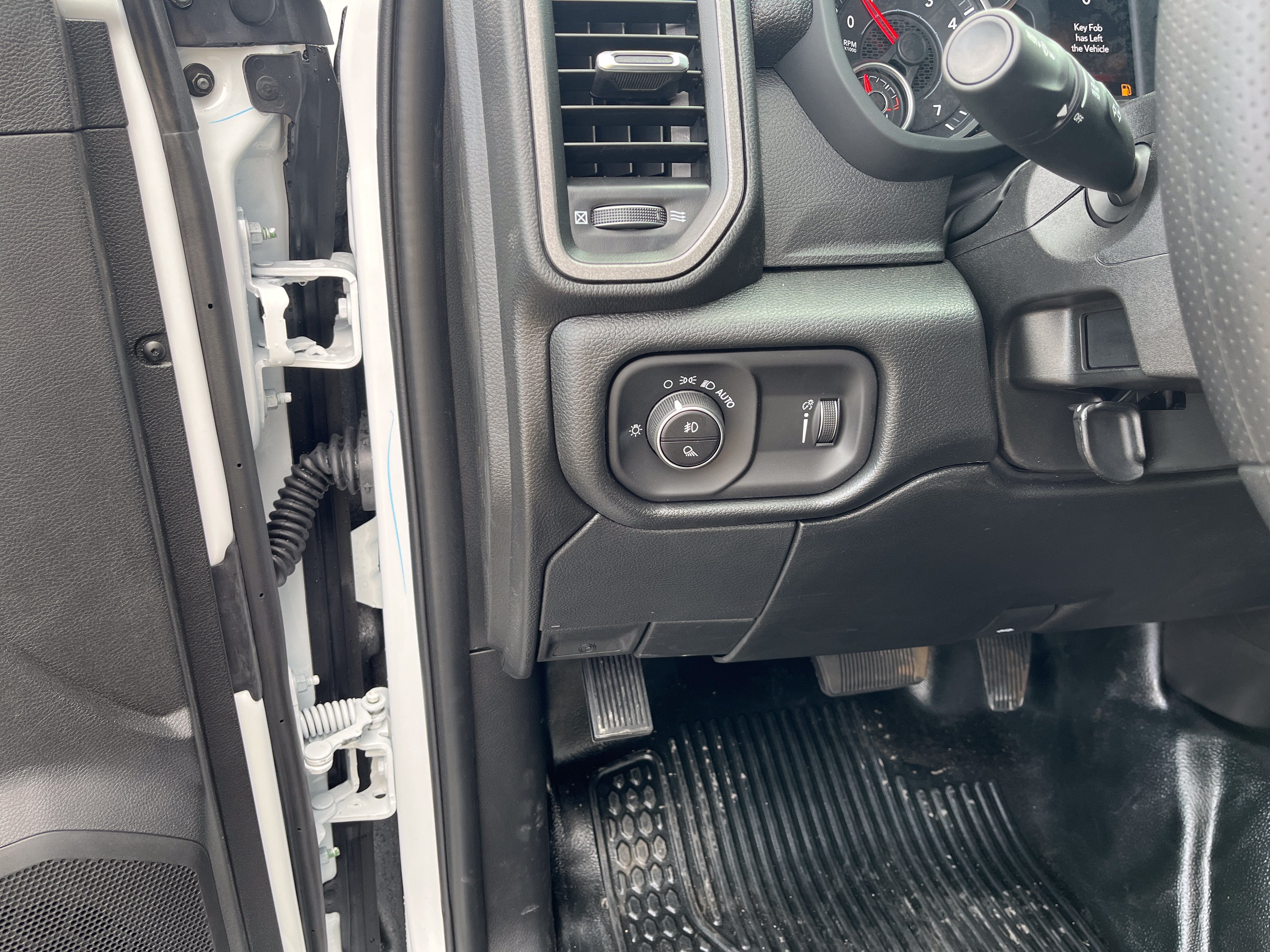 2026 RAM Ram 3500 RAM 3500 TRADESMAN REGULAR CAB 4X4 8' BOX