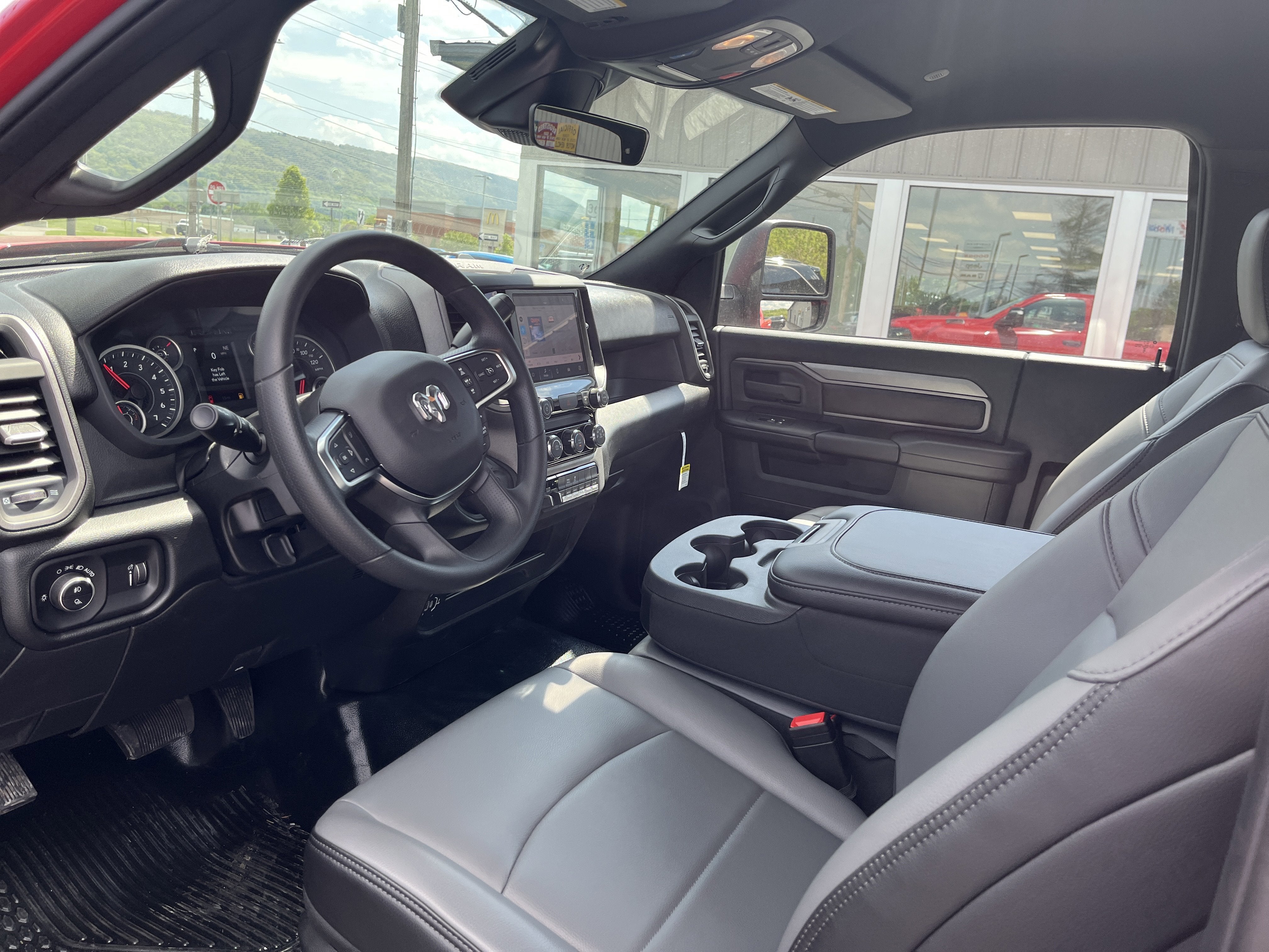 2026 RAM Ram 3500 RAM 3500 TRADESMAN REGULAR CAB 4X4 8' BOX