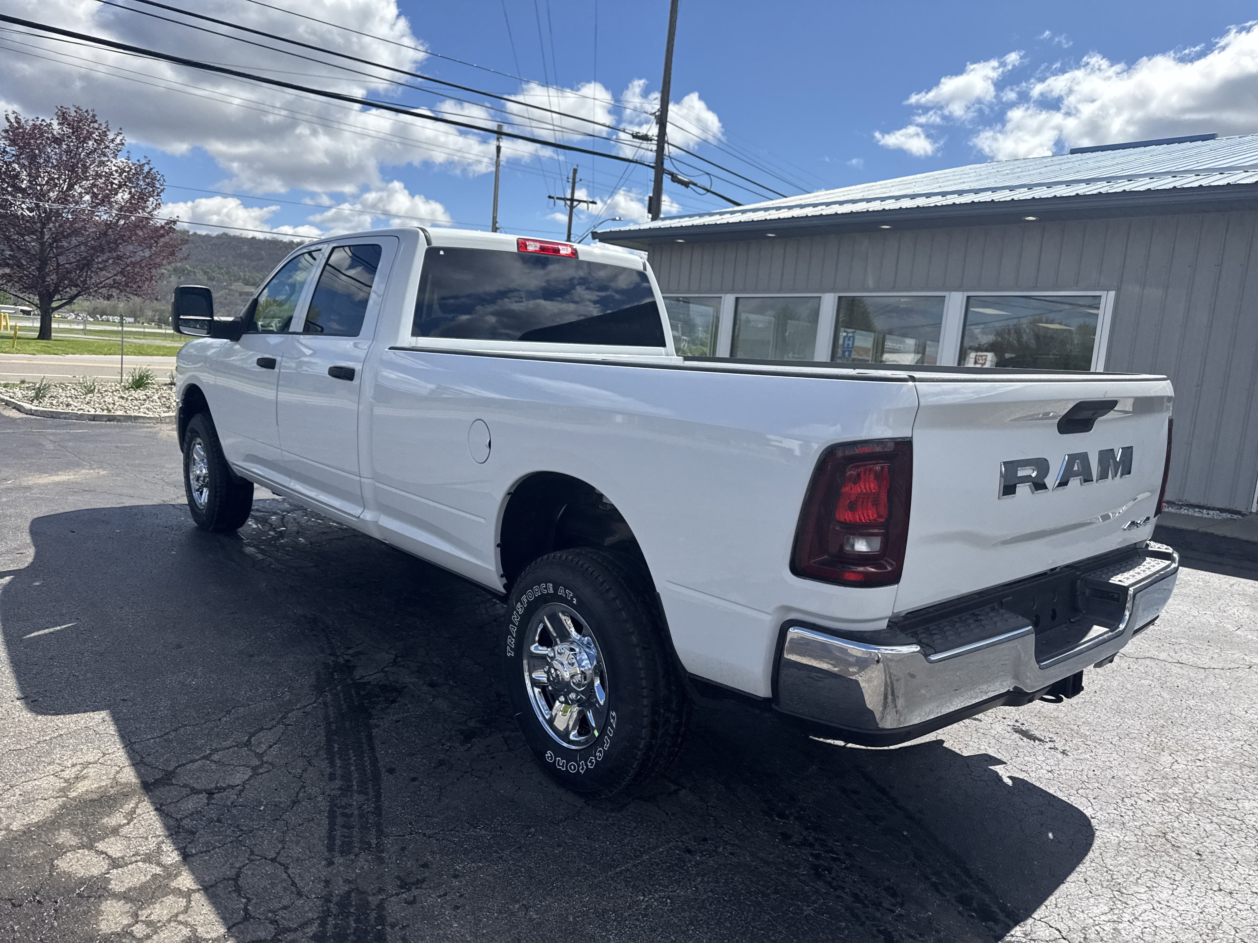 2026 RAM Ram 2500 RAM 2500 TRADESMAN CREW CAB 4X4 8' BOX