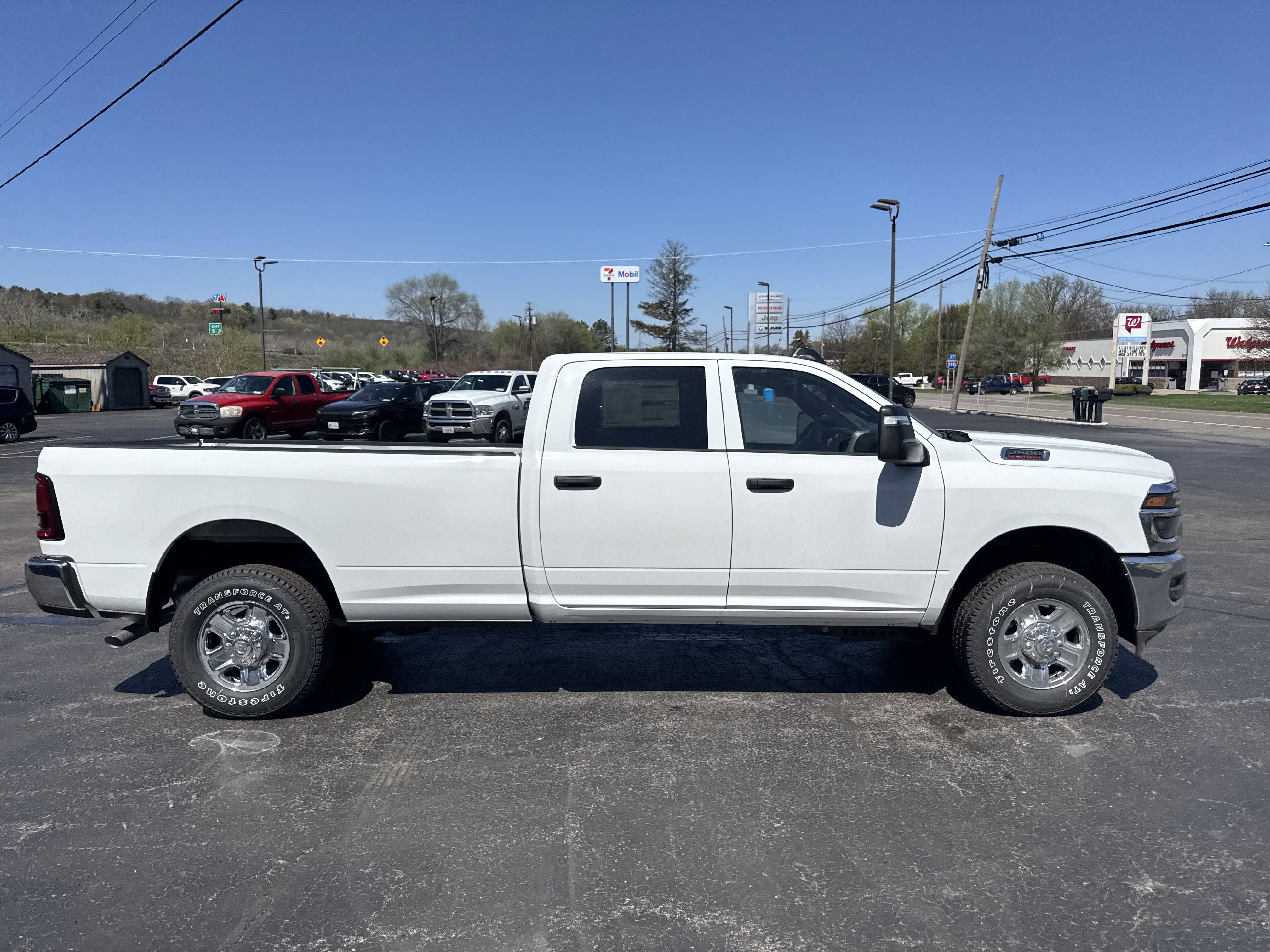 2026 RAM Ram 2500 RAM 2500 TRADESMAN CREW CAB 4X4 8' BOX