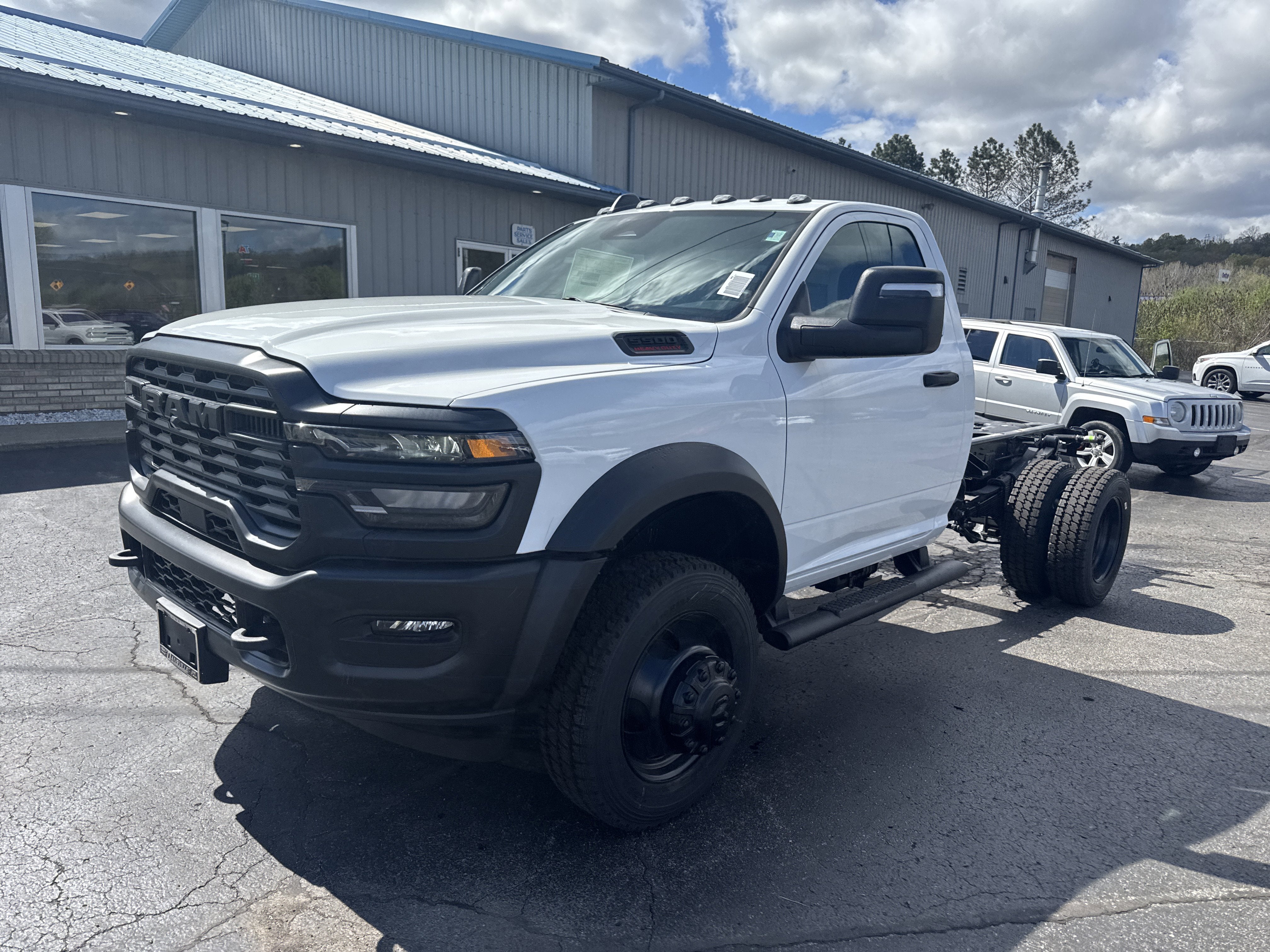 2026 RAM Ram 5500 Chassis Cab RAM 5500 TRADESMAN CHASSIS REGULAR CAB 4X4 60' CA