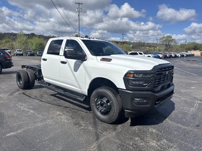 2026 RAM Ram 3500 Chassis Cab RAM 3500 TRADESMAN CREW CAB CHASSIS 4X4 60' CA