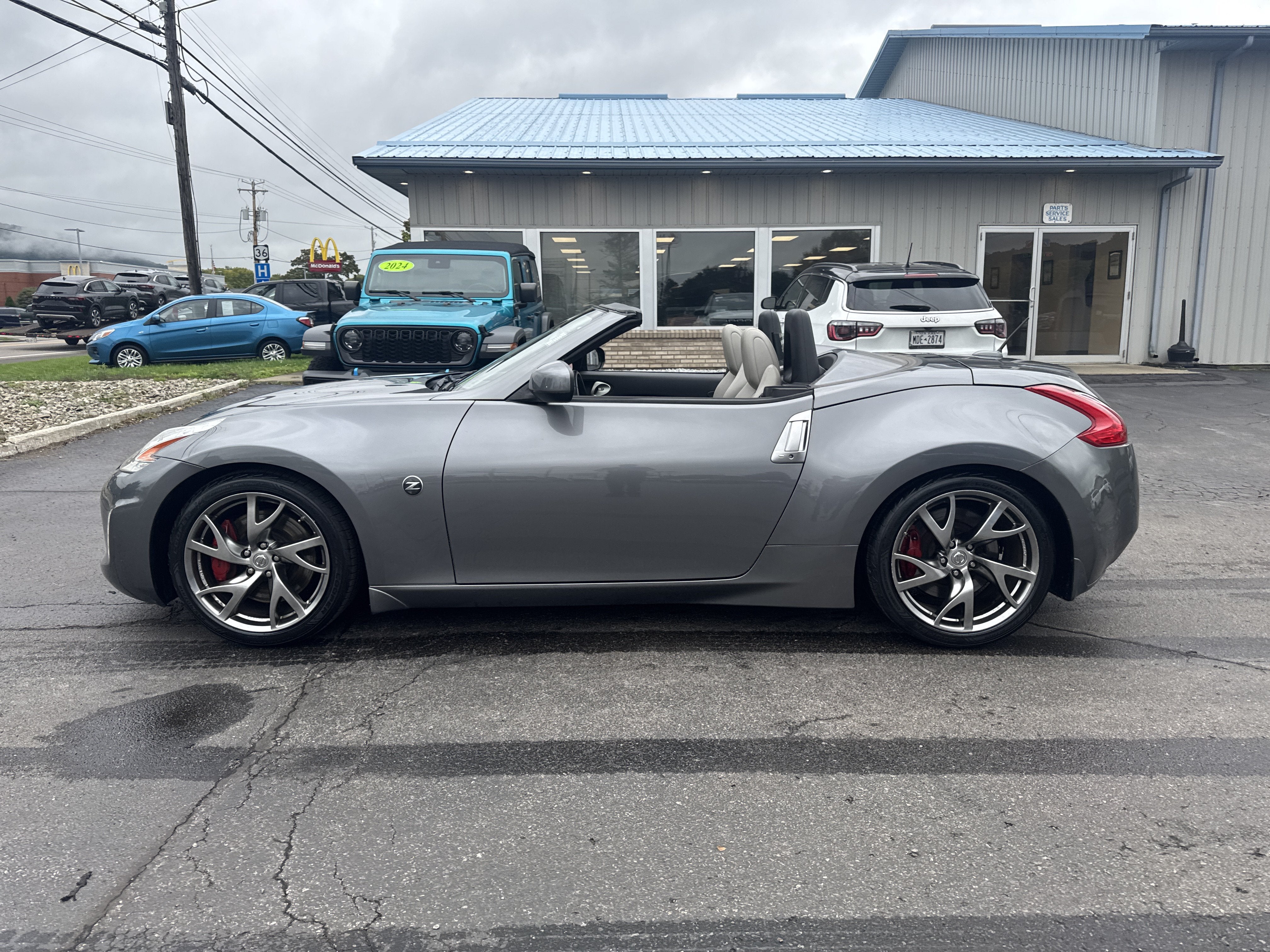 2016 Nissan 370Z Touring Sport