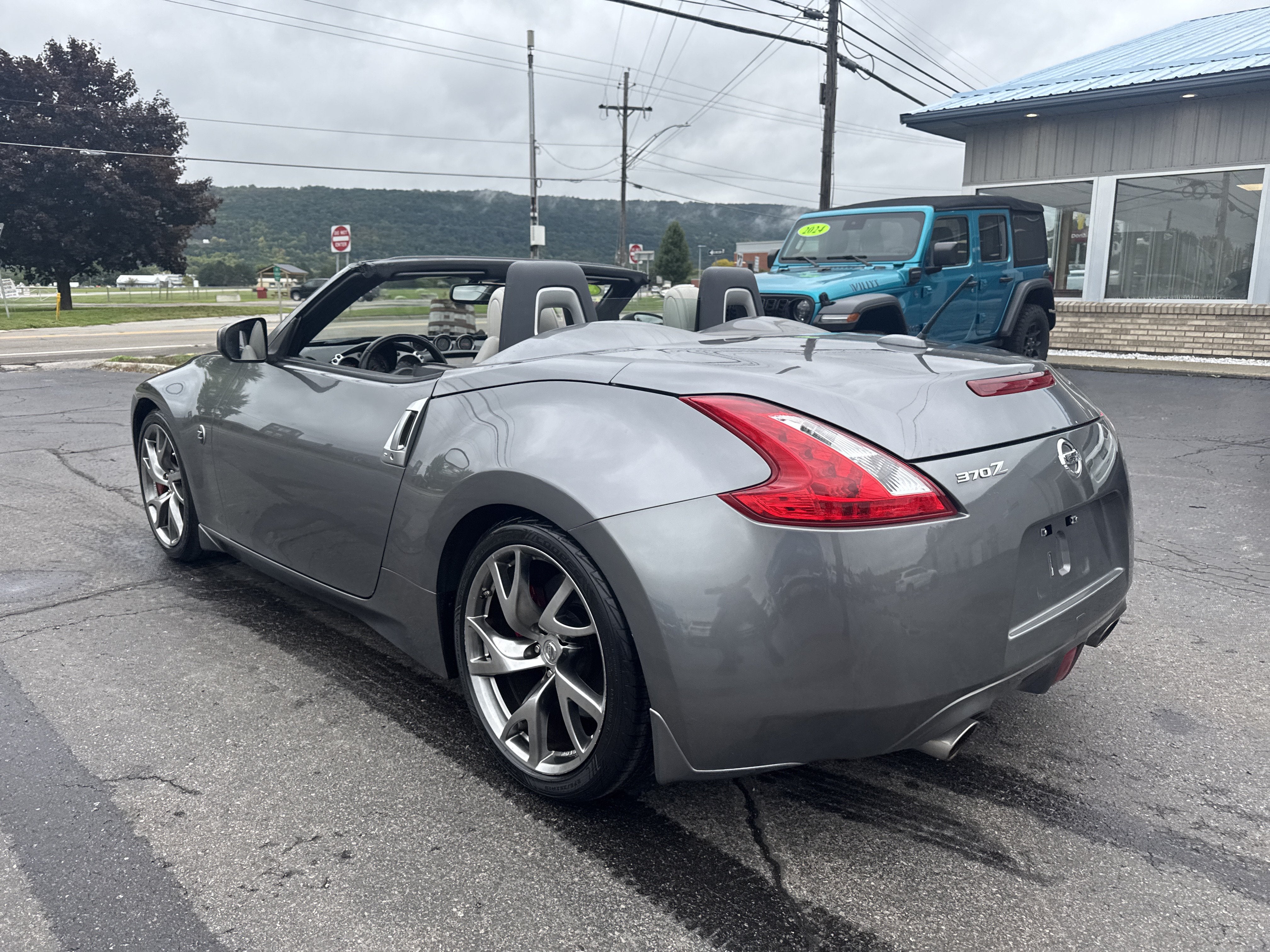 2016 Nissan 370Z Touring Sport