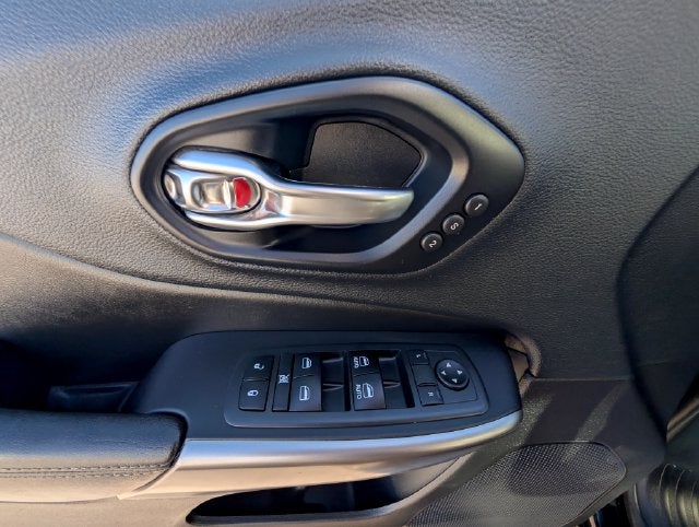 2019 Jeep Cherokee Overland