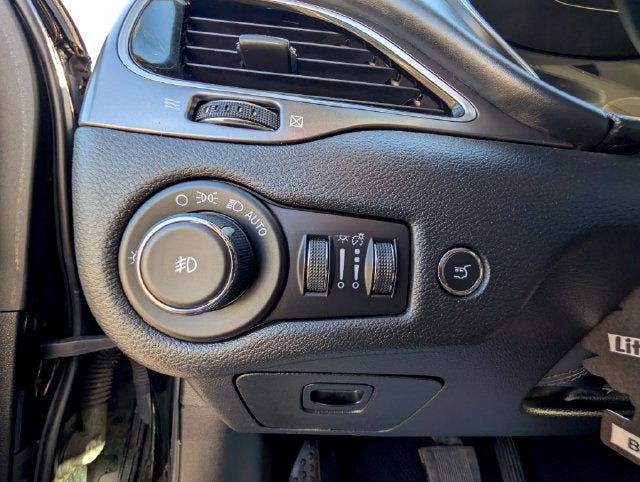 2019 Jeep Cherokee Overland