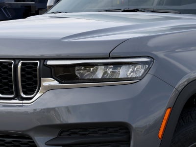 2027 Jeep Grand Cherokee Laredo