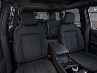 2027 Jeep Grand Cherokee Laredo