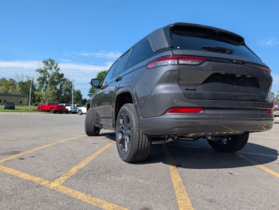 2026 Jeep Grand Cherokee Limited Reserve
