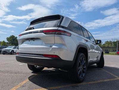 2026 Jeep Grand Cherokee 85th Anniversary Edition