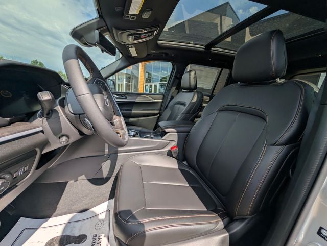 2026 Jeep Grand Cherokee 85th Anniversary Edition