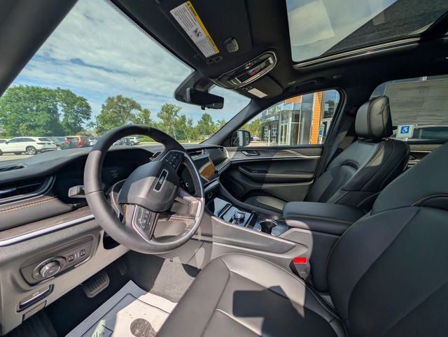 2026 Jeep Grand Cherokee 85th Anniversary Edition