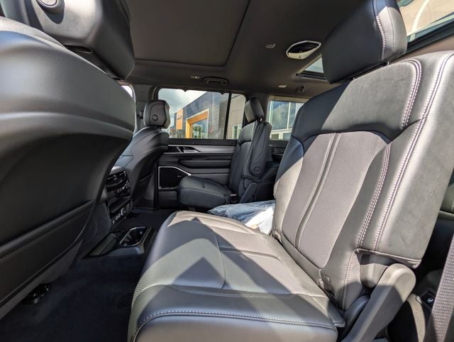 2026 Jeep Grand Wagoneer Limited Reserve