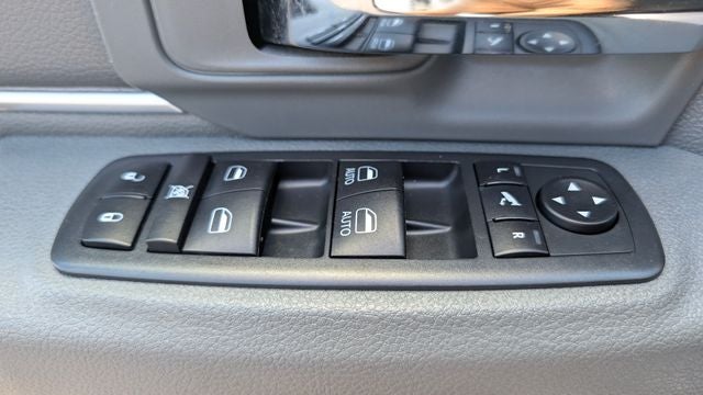 2020 RAM 1500 Classic Warlock Crew Cab 4x4 5'7' Box