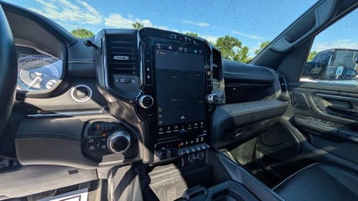 2022 RAM 1500 Limited Crew Cab 4x4 5'7' Box