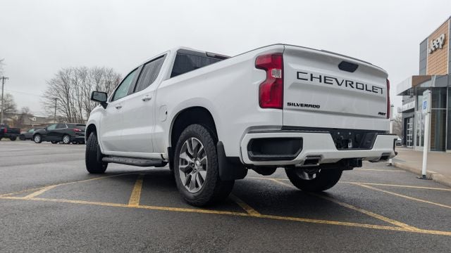 2021 Chevrolet Silverado 1500 4WD Crew Cab Short Bed RST