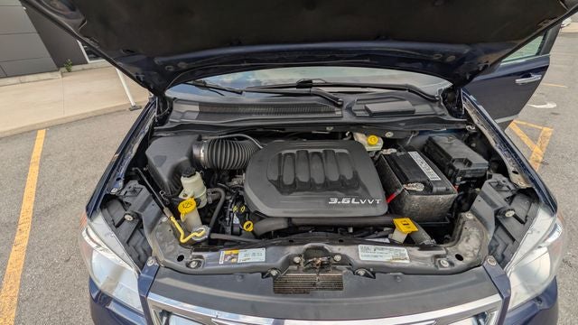 2016 Chrysler Town & Country Touring