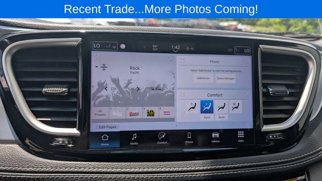 2021 Chrysler Pacifica Touring L AWD