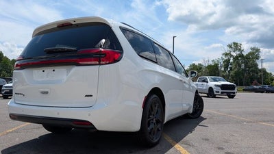 2021 Chrysler Pacifica Touring L AWD